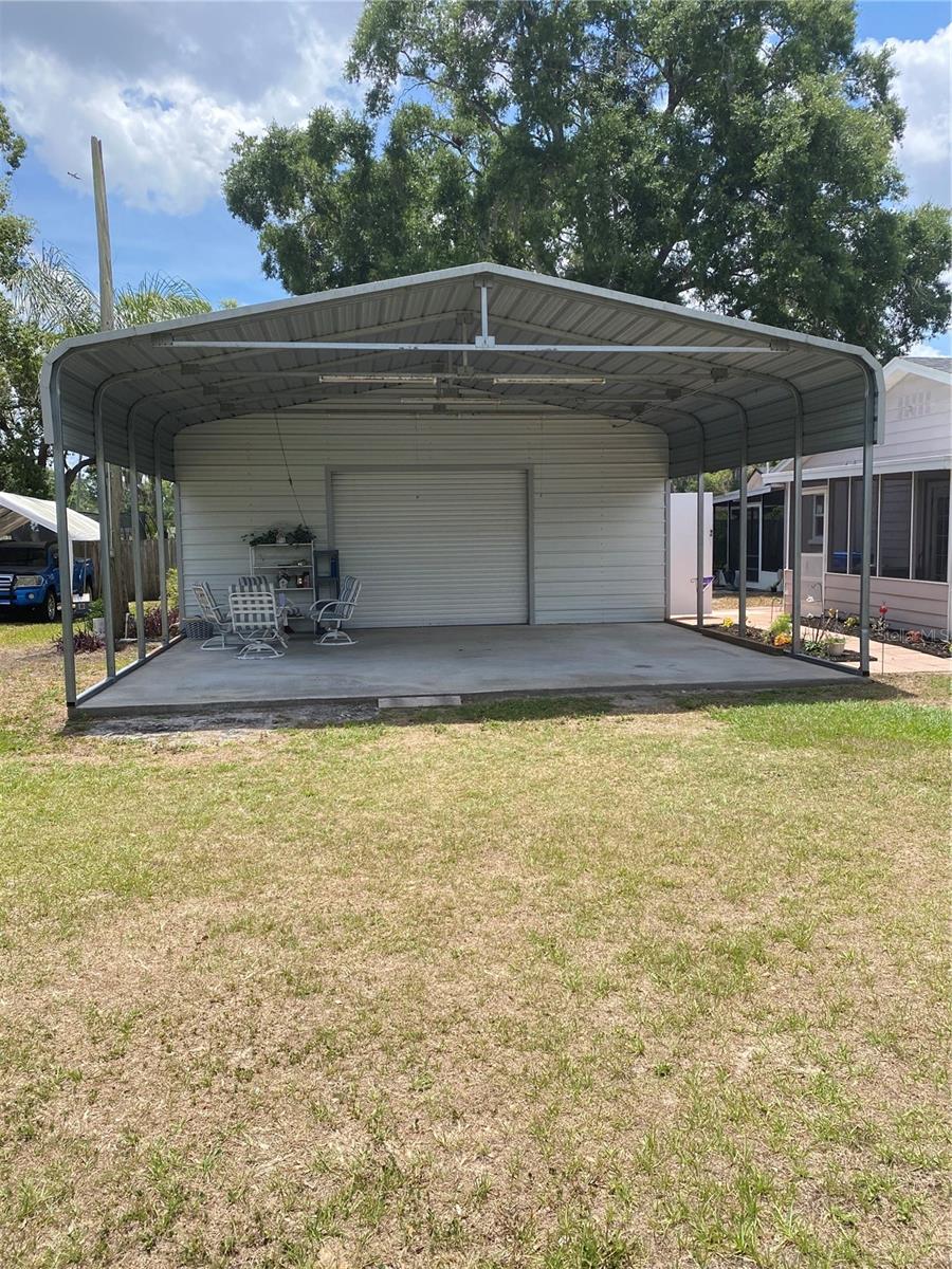 Detached Garage
