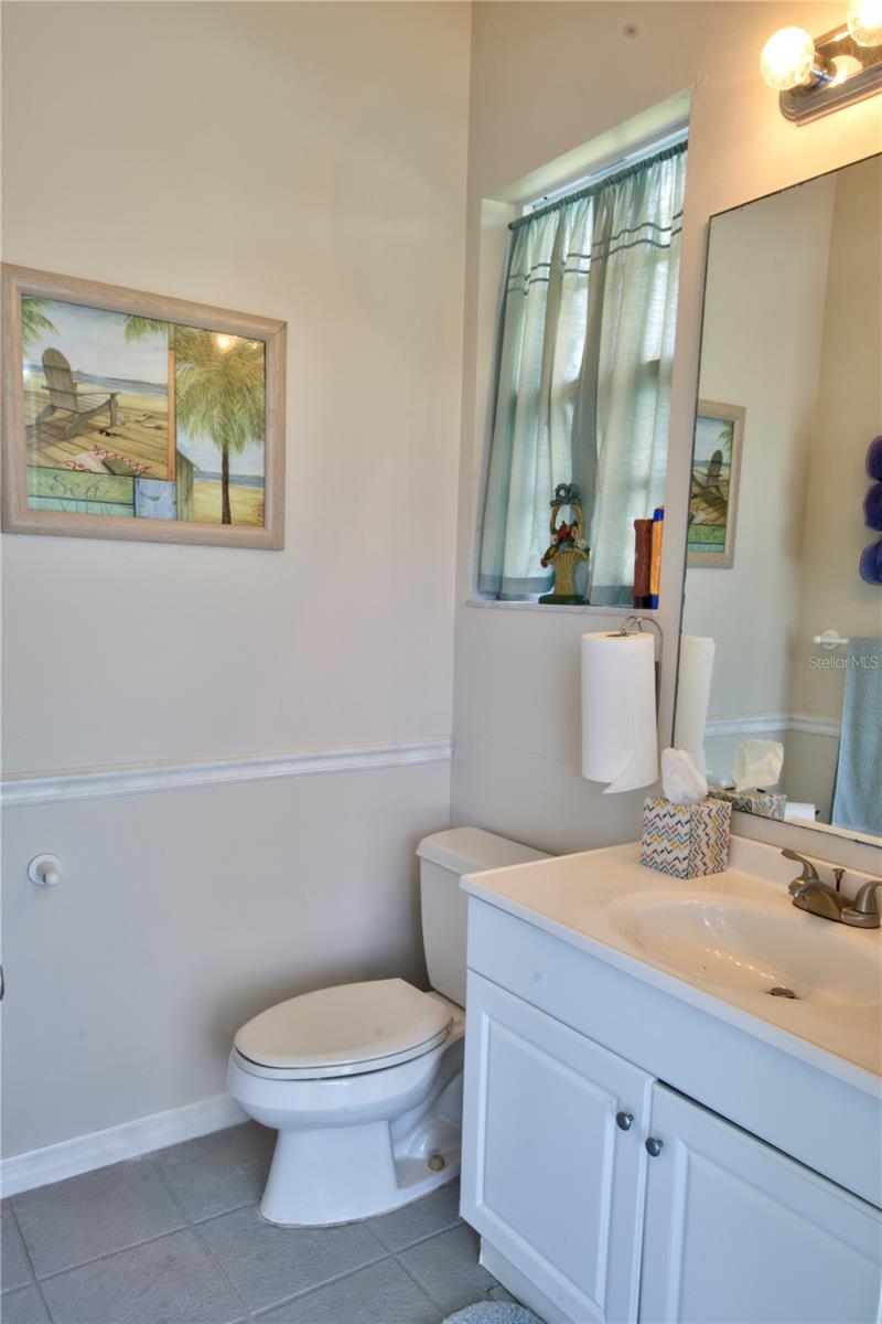 Pool 1/2 Bath