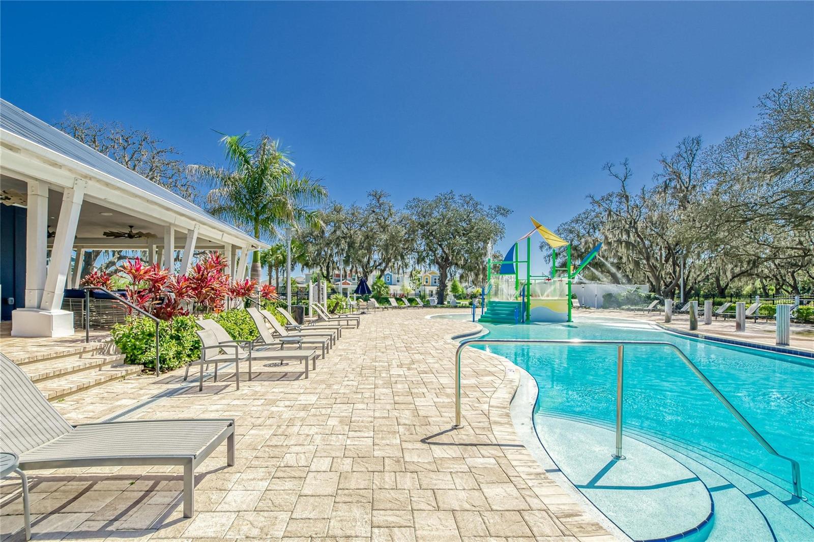 Sunshine, palm trees, and community living at its best