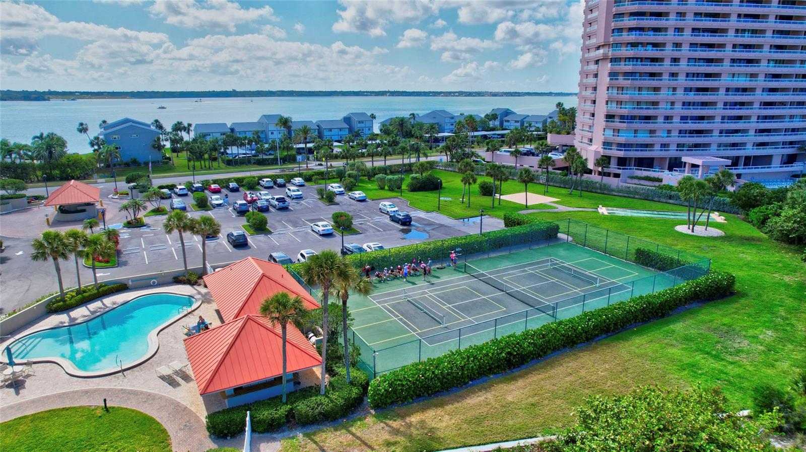 Pool, Tennis and more
