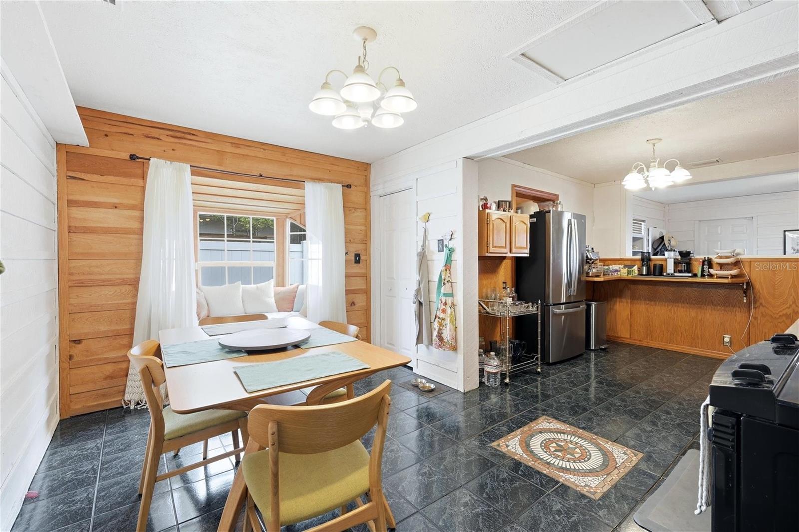 Dining room/Kitchen