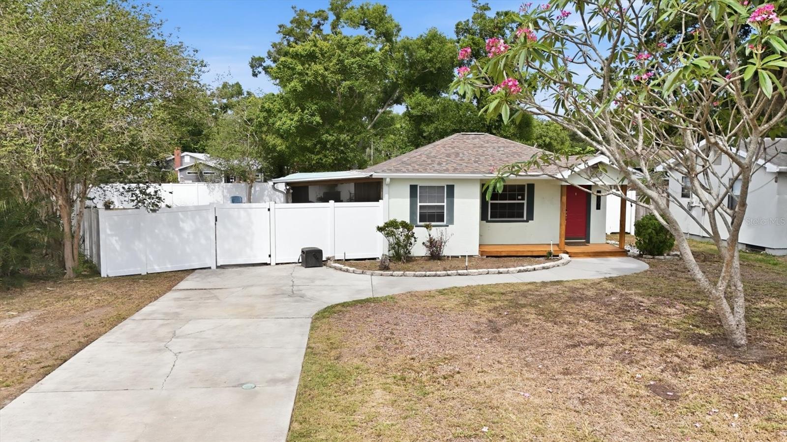 TB8504941