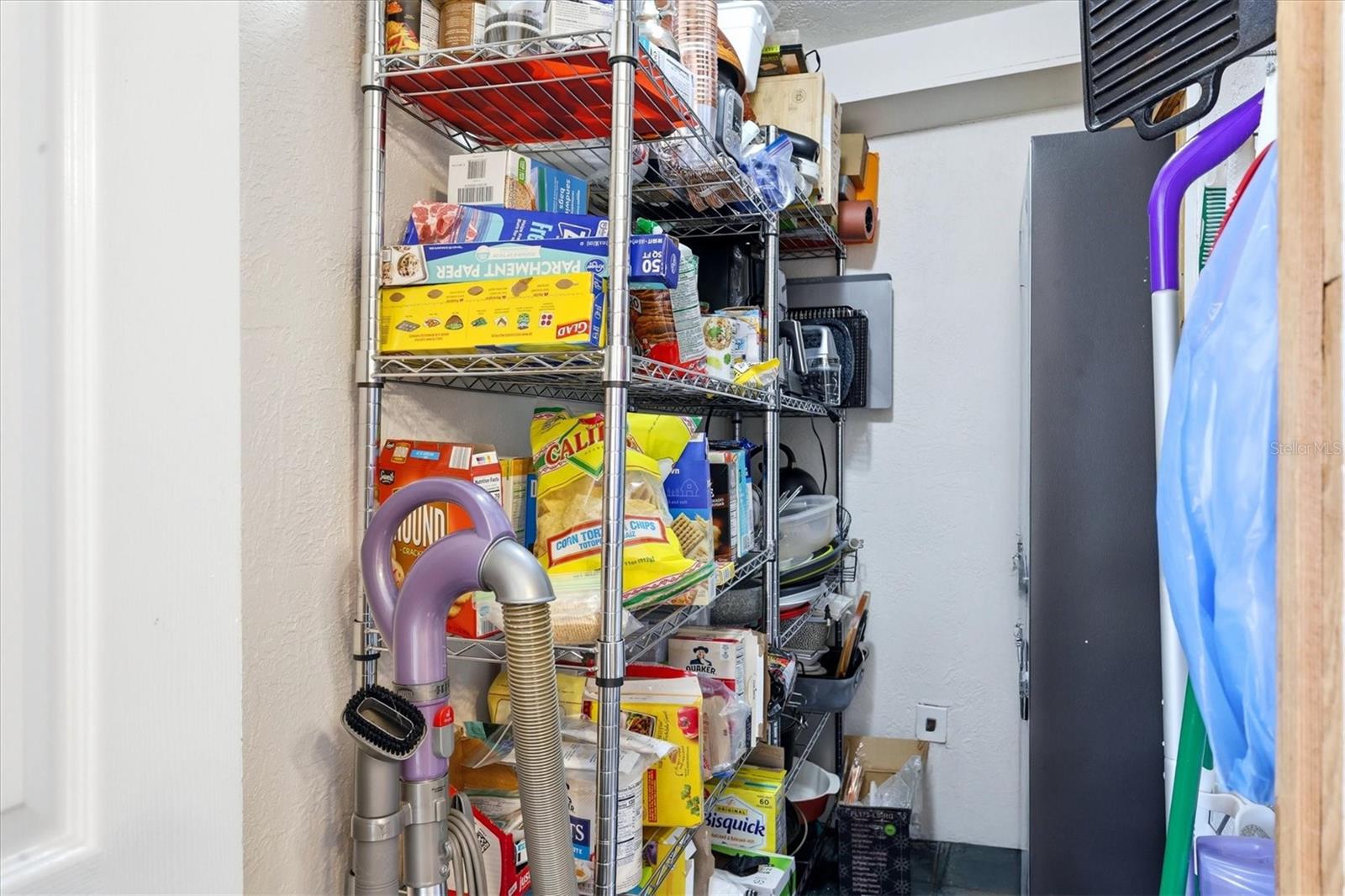 Walk-in Pantry