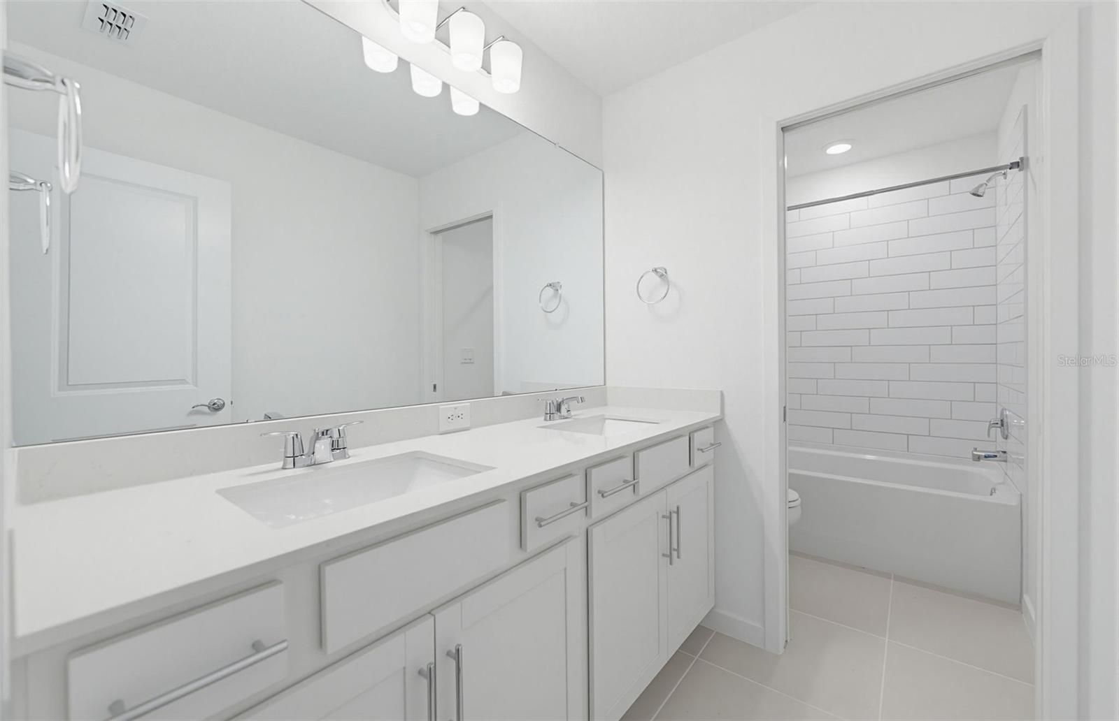 Bathroom 2 w/Dual Sinks