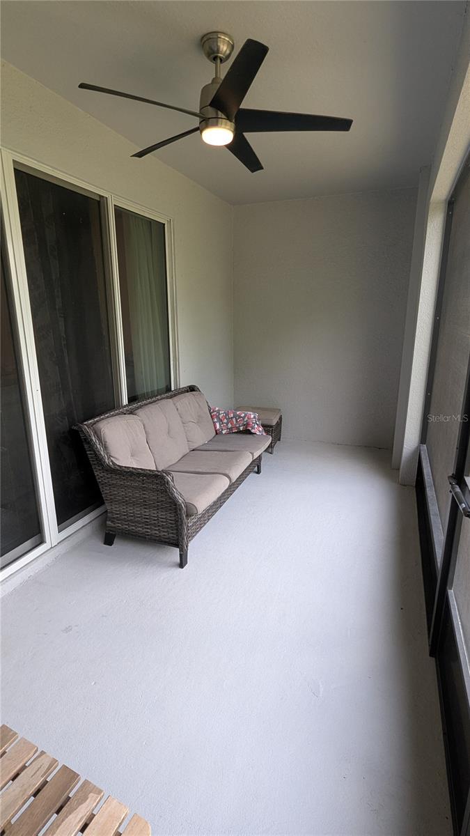 Covered/screened porch