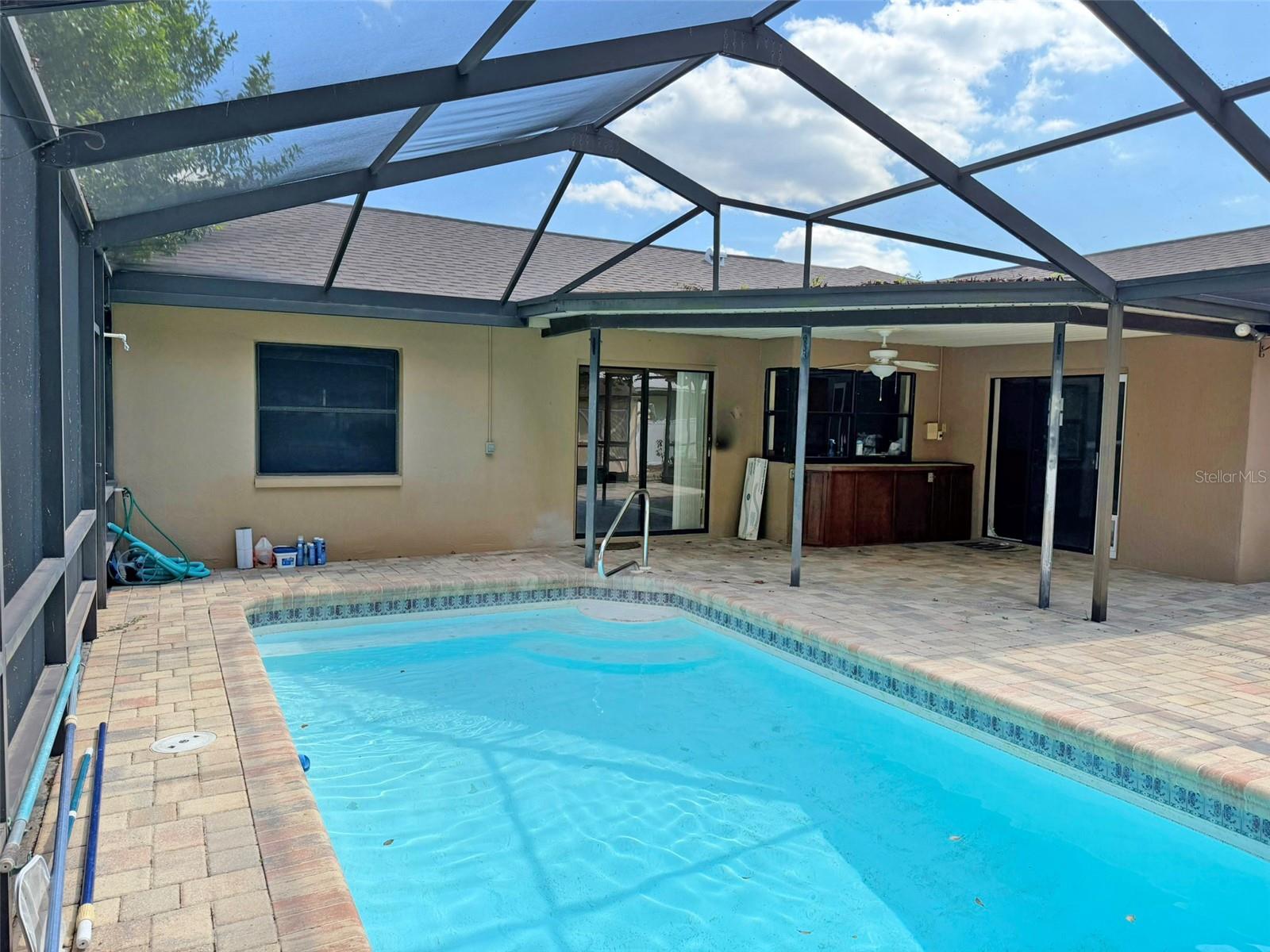 Screened In Pool & Patio