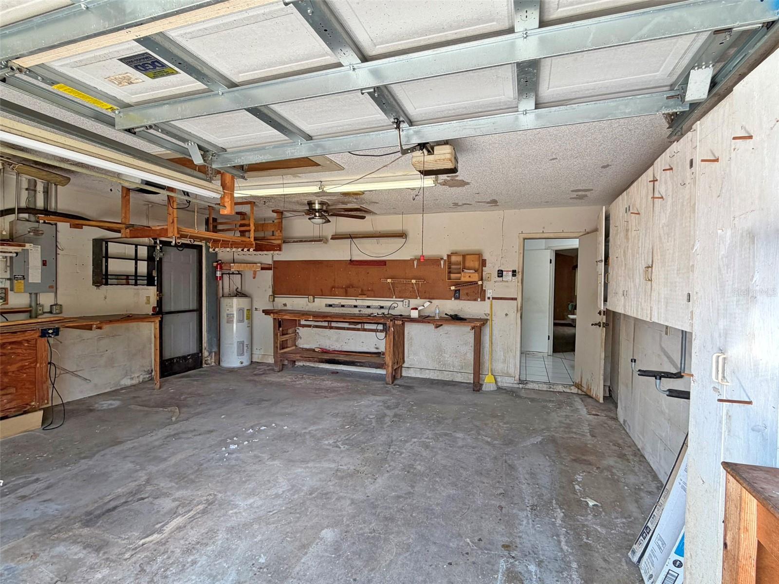 2-Car Garage