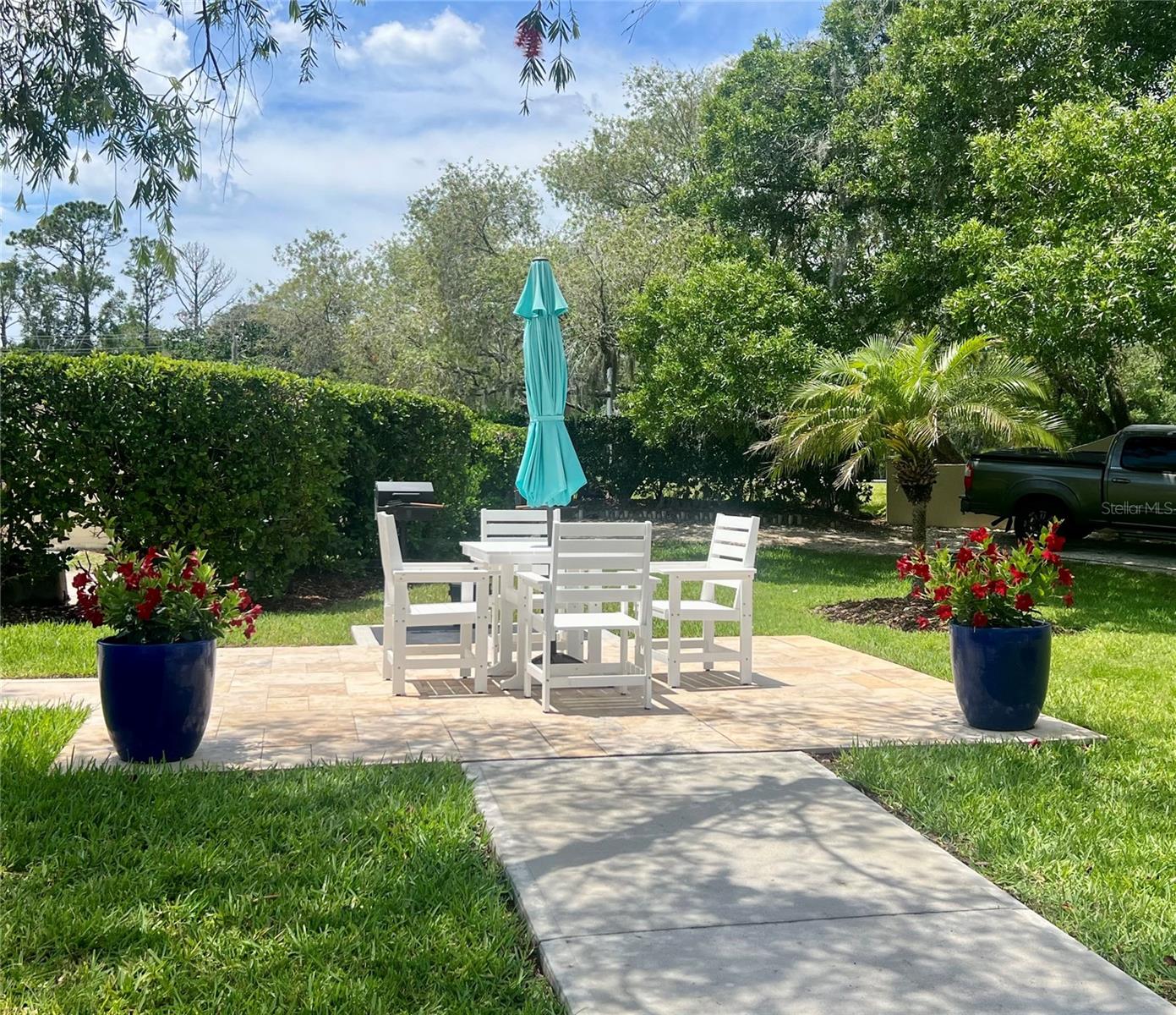 GRILLING AREA JUST OFF POOL
