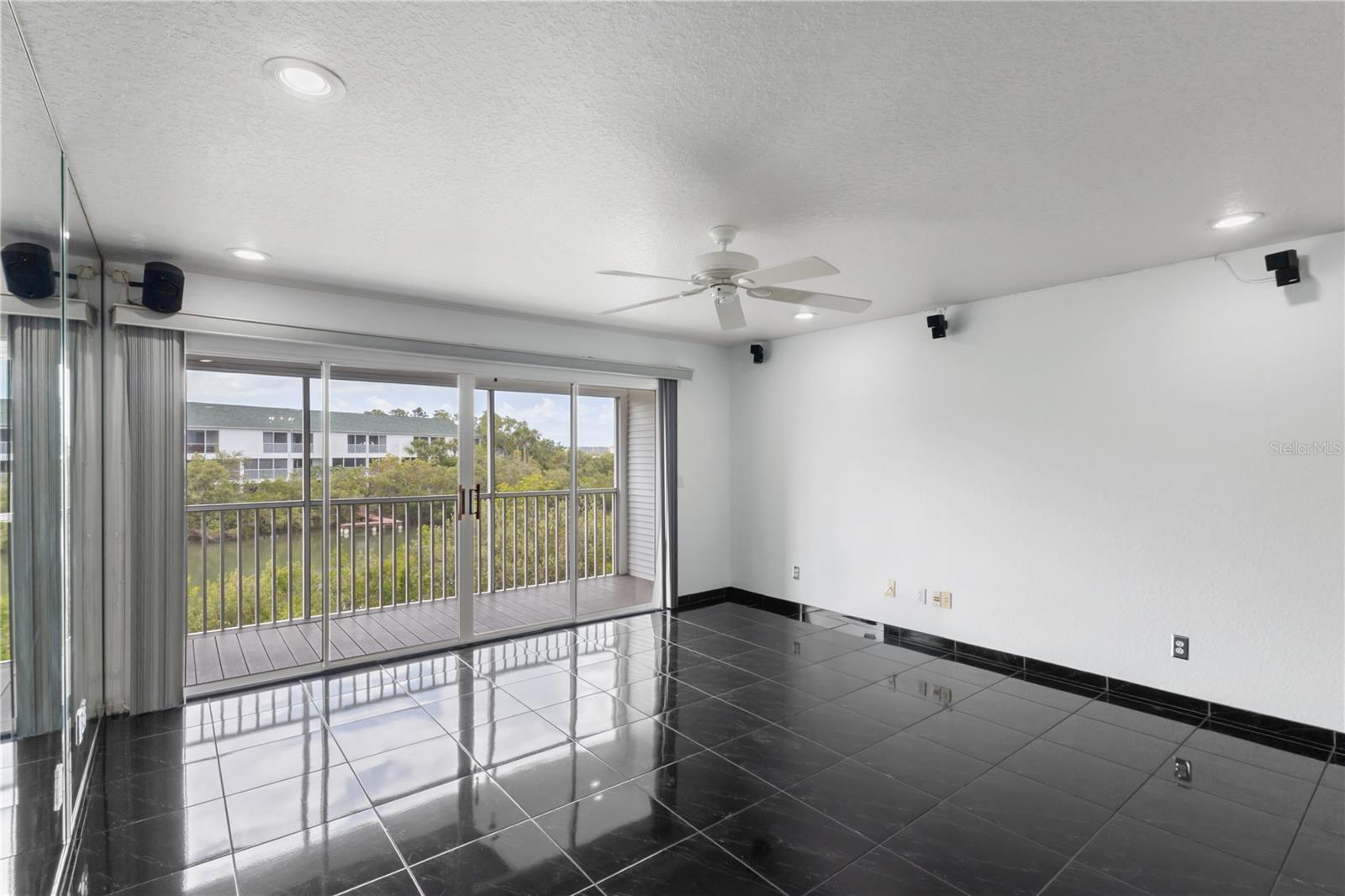 Second story living room