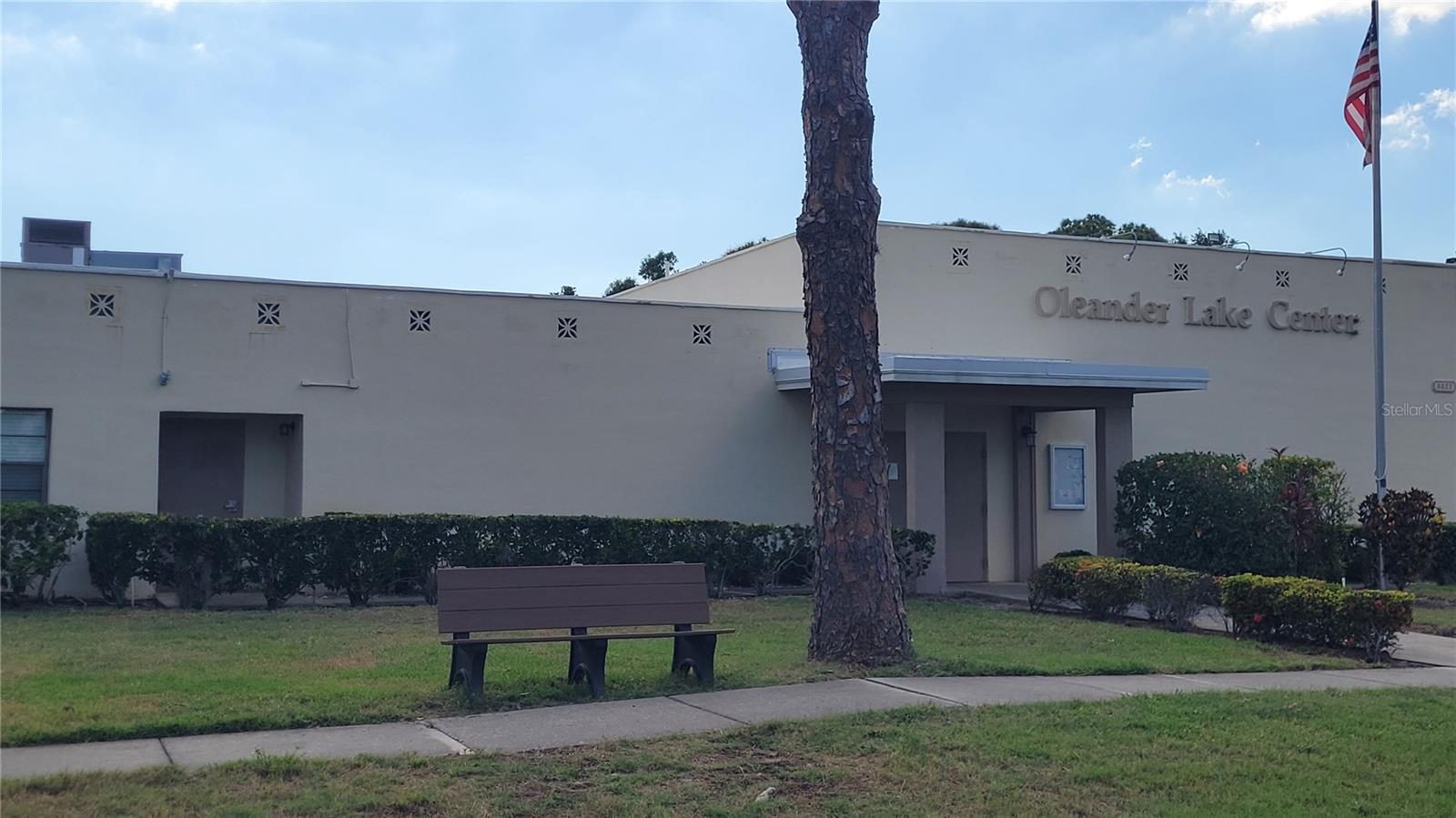 Oleander clubhouse