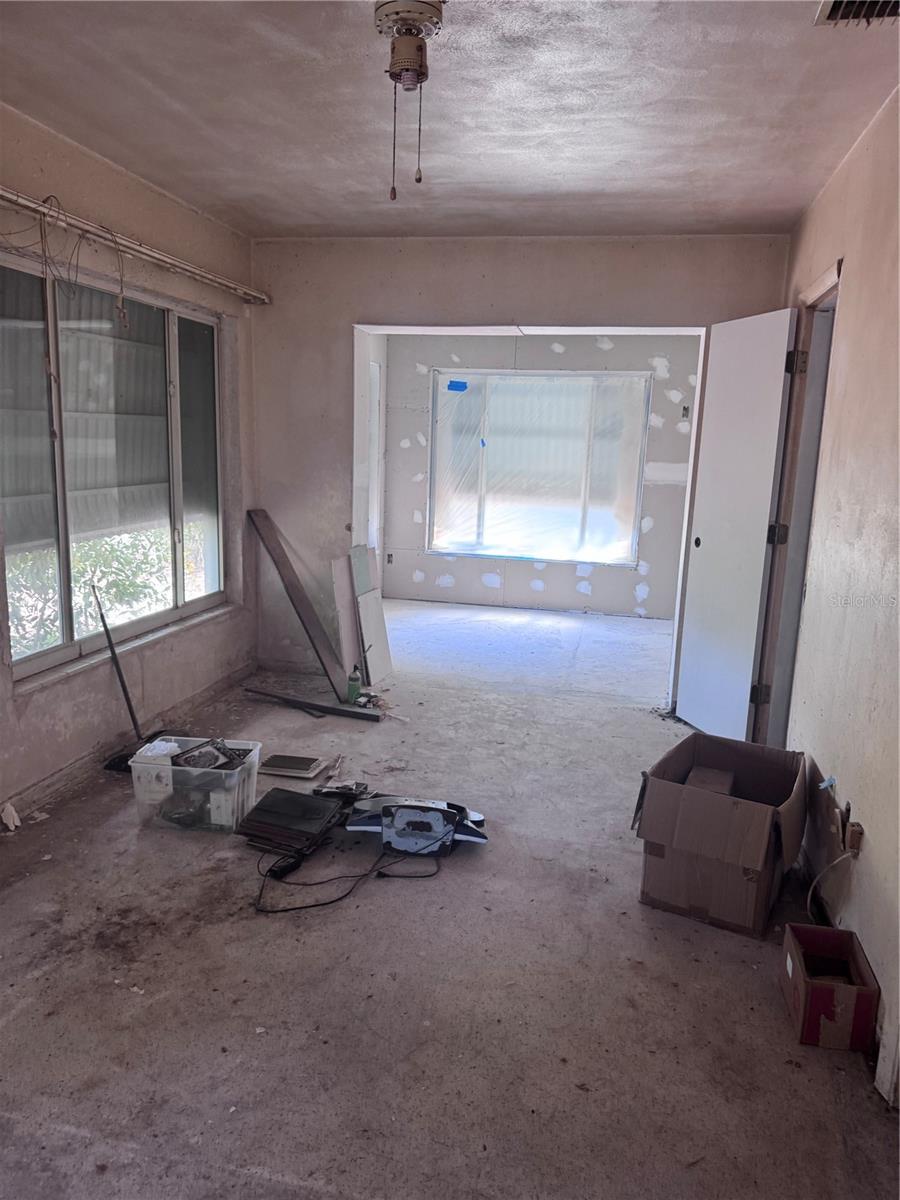 Back Florida Room
