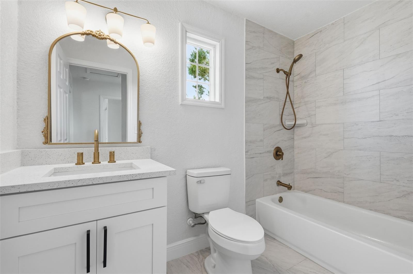 Upstairs bath 2