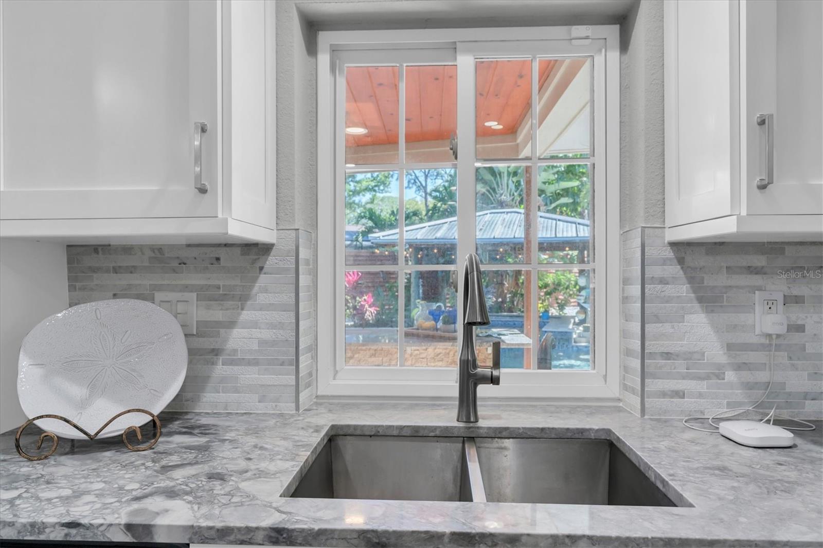 Pass through to the outdoor kitchen,