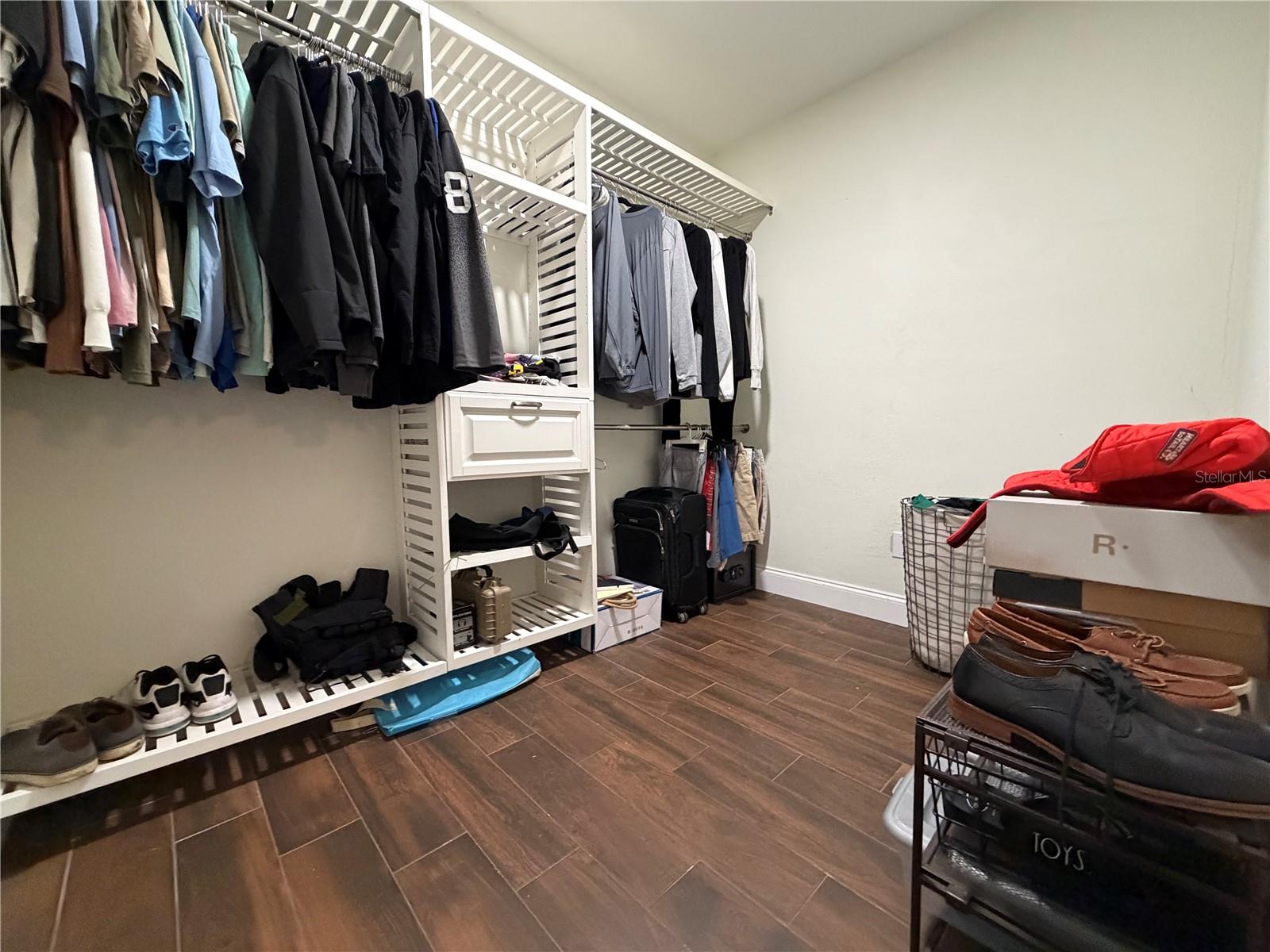Master Bdrm Walk in closet