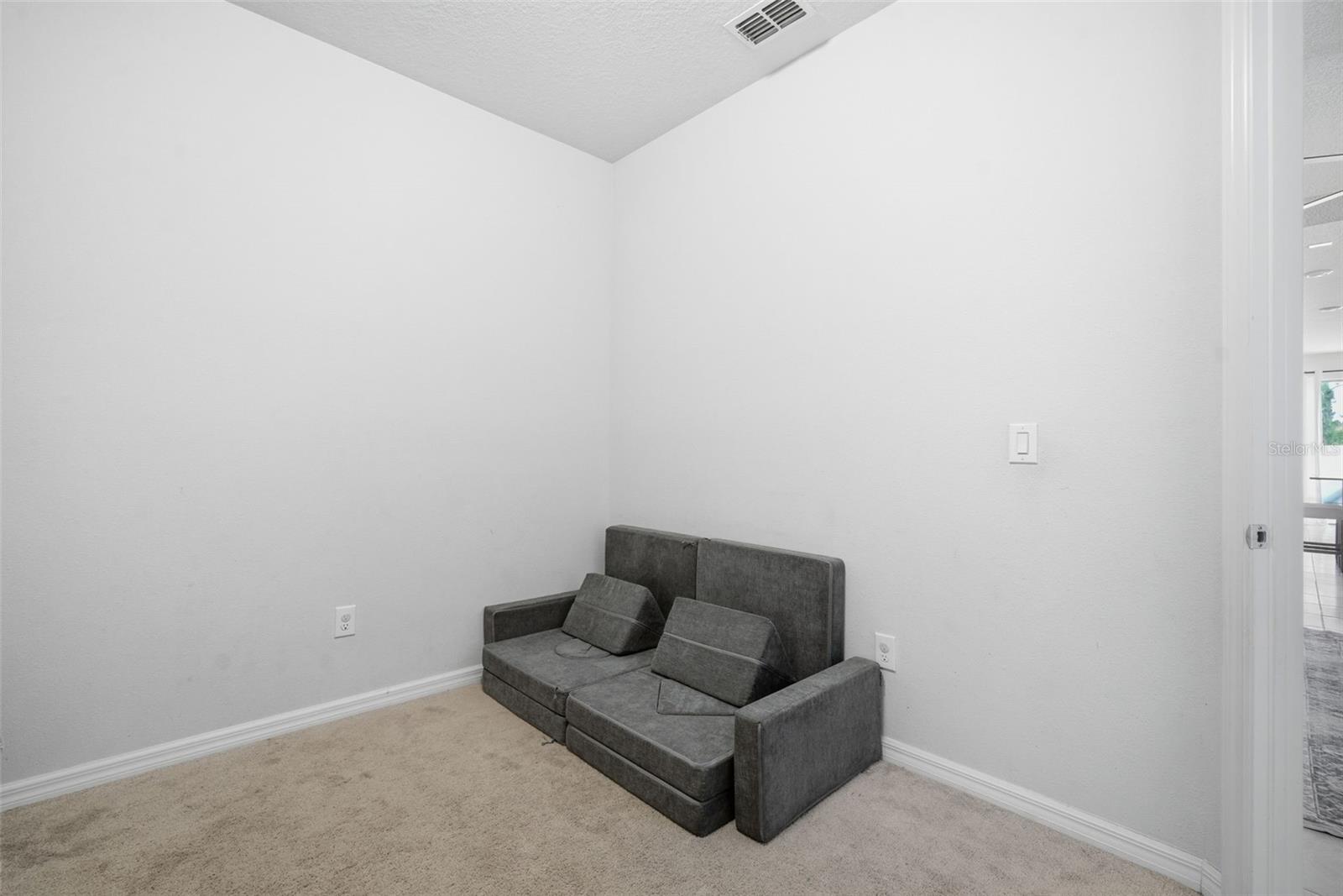 TB8505392