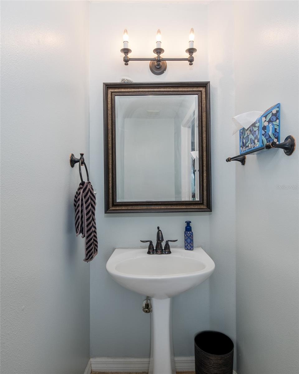 1/2 bath