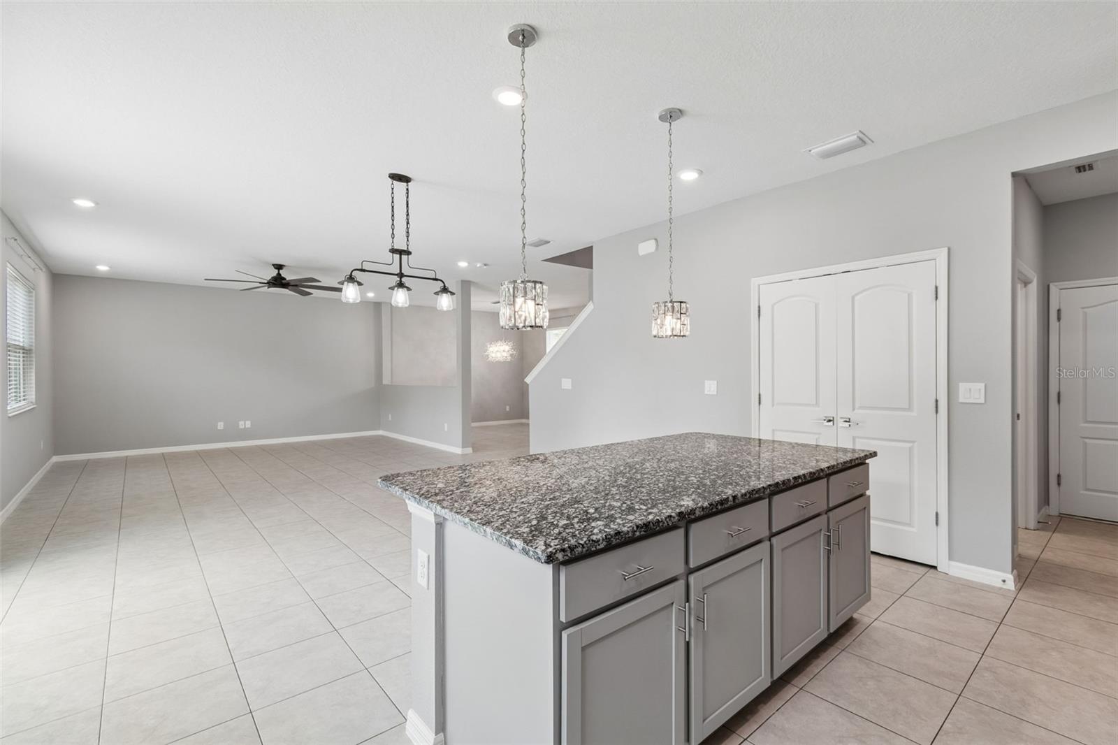 Kitchen / Living Room