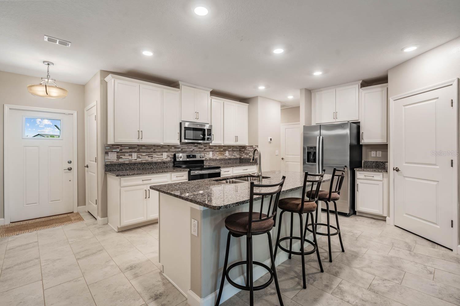 Spacious Kitchen!