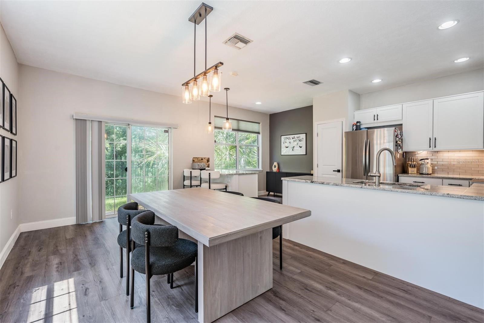 Kitchen Dining combo