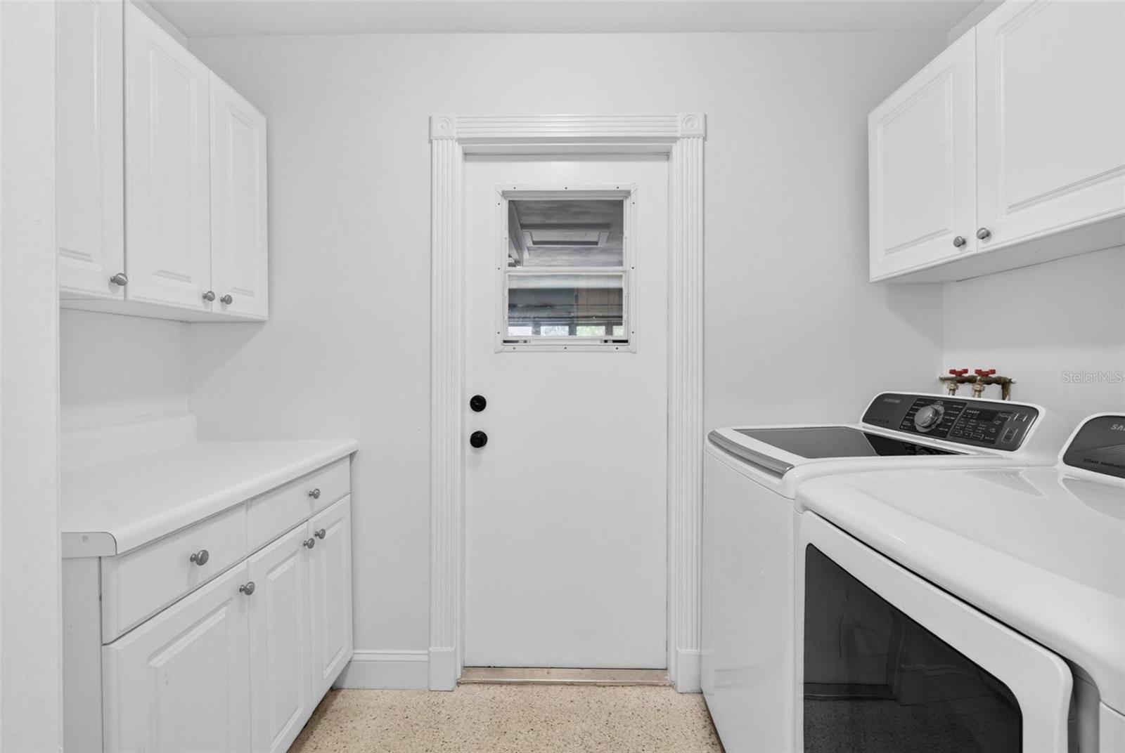 Laundry Room Off The Garage
