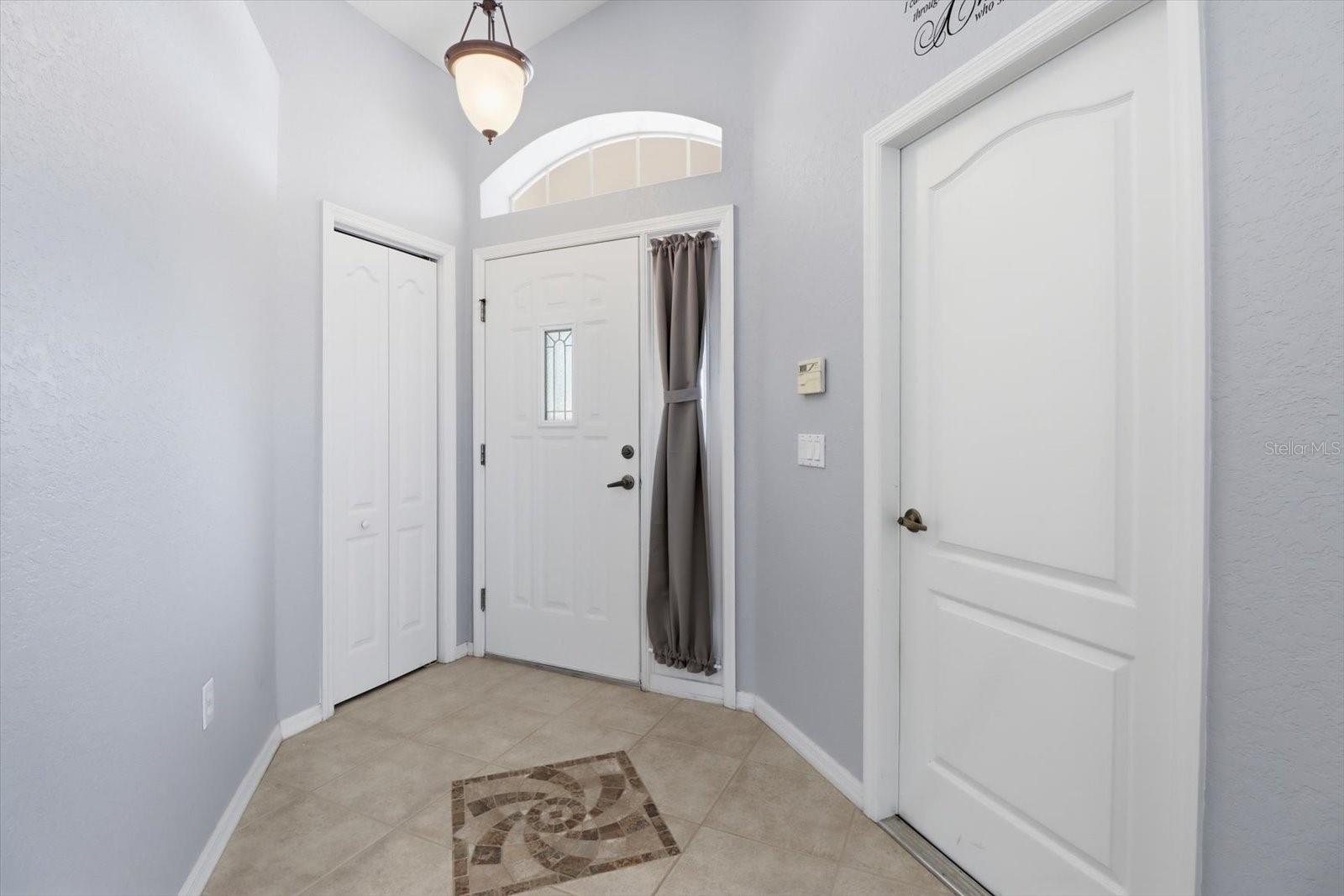 Entry/ Coat closet