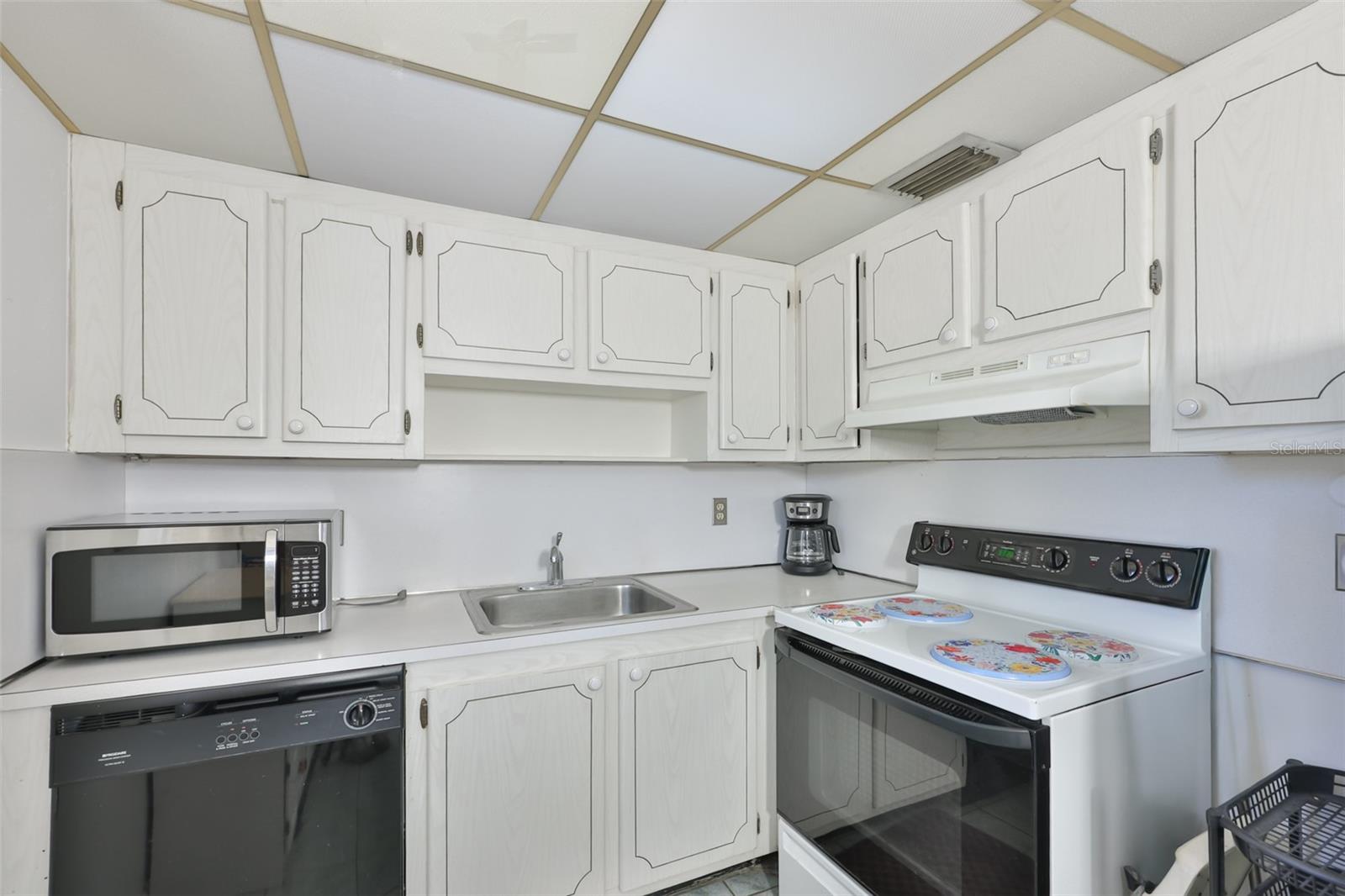 VIEW OF GALLEY KITCHEN
