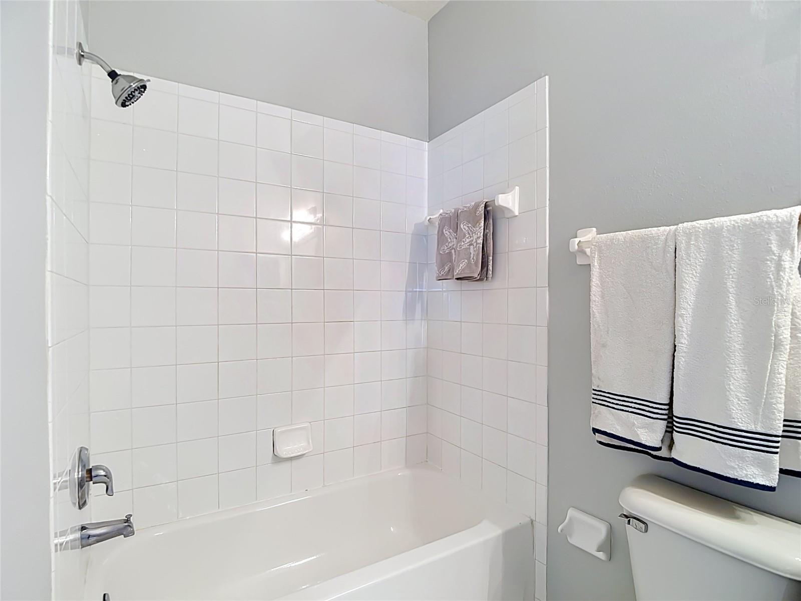 9502 W Park Village 108 2nd bathroom