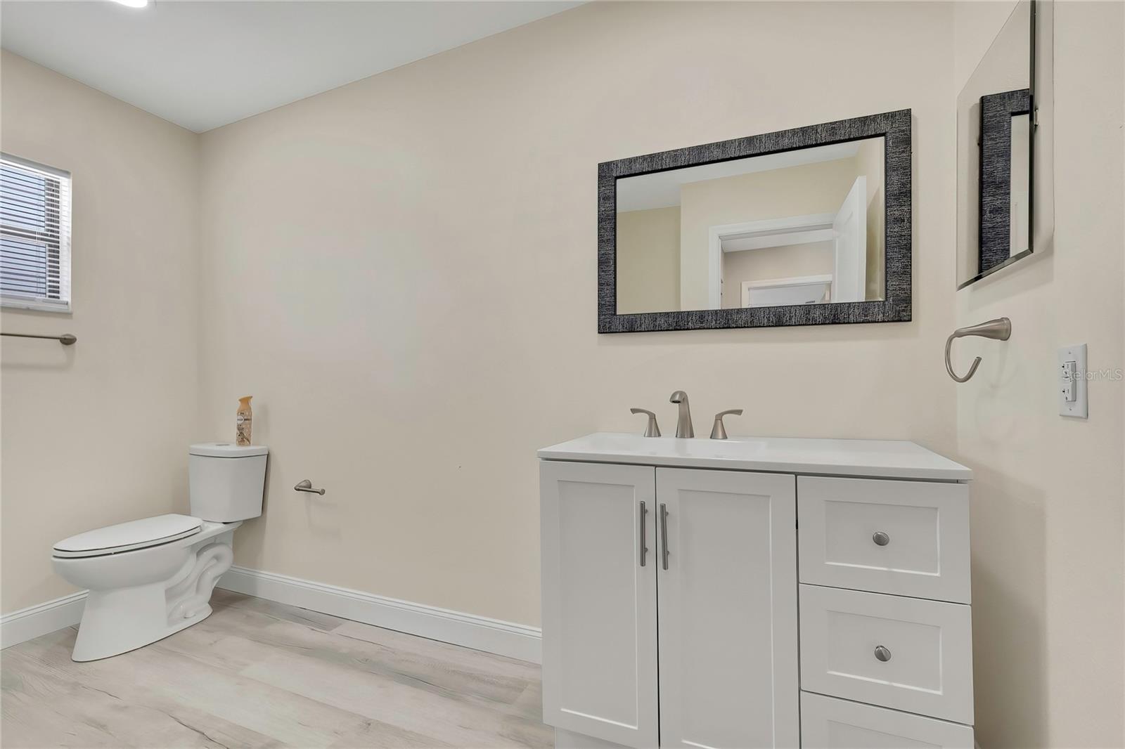 2nd Bathroom