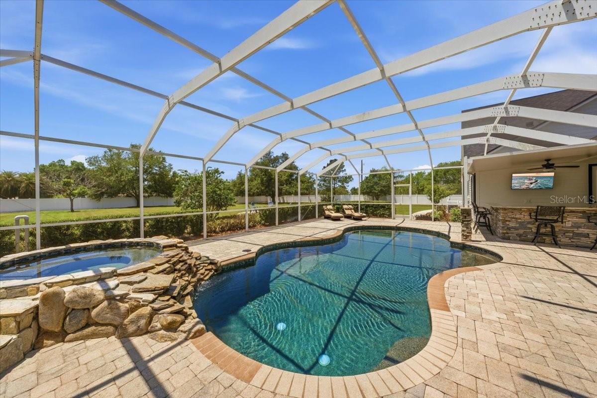 You will love this well maintained pool!