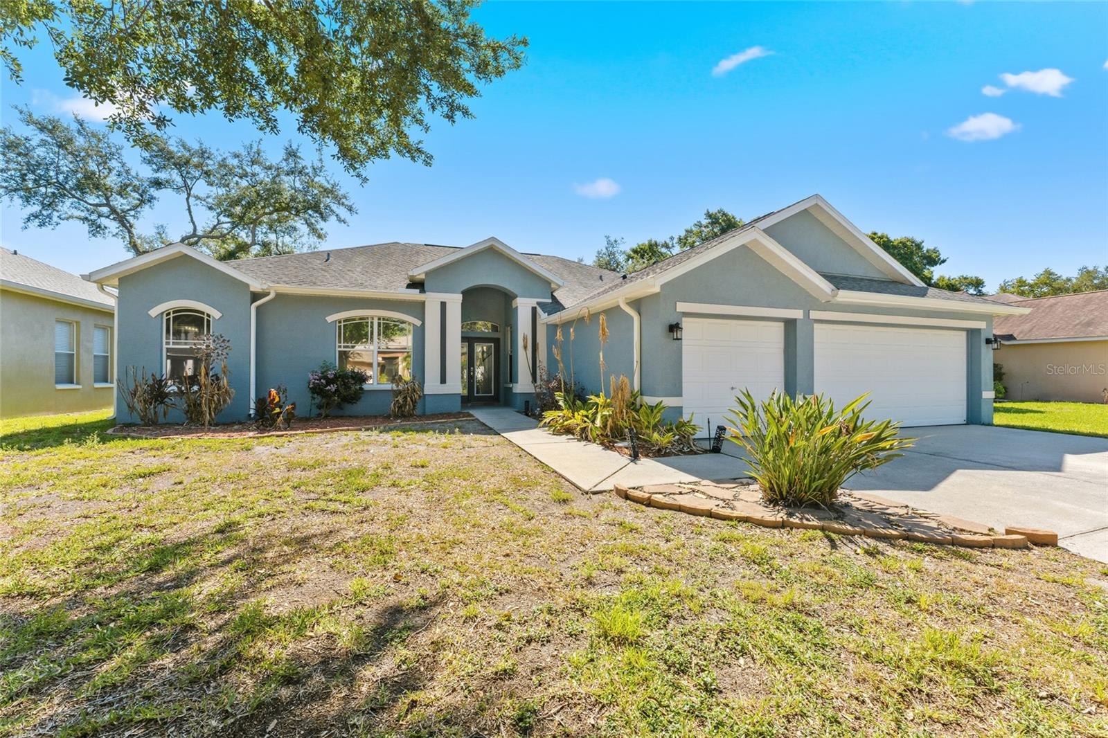Schedule your showing of 1115 Lumsden Trace Cir today