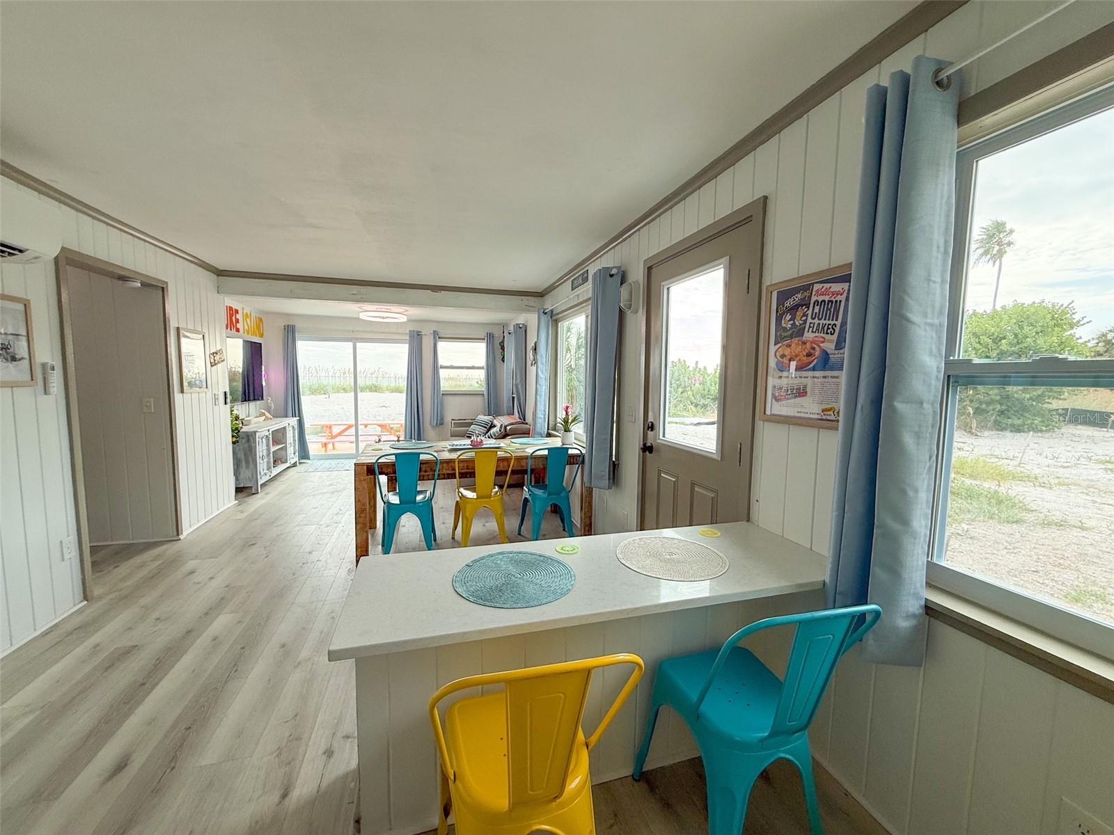 Bungalow Breakfast Bar