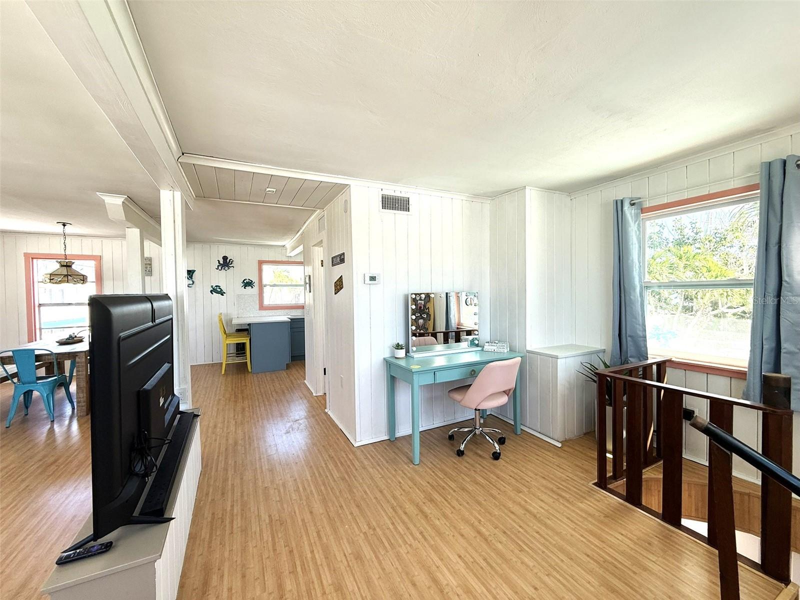 Make-up Area & Work Station