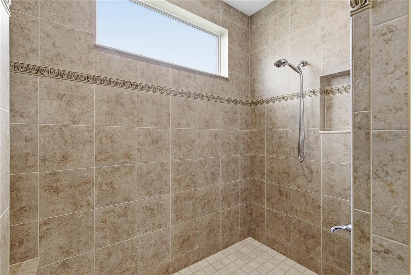 Walk in Shower in ensuite