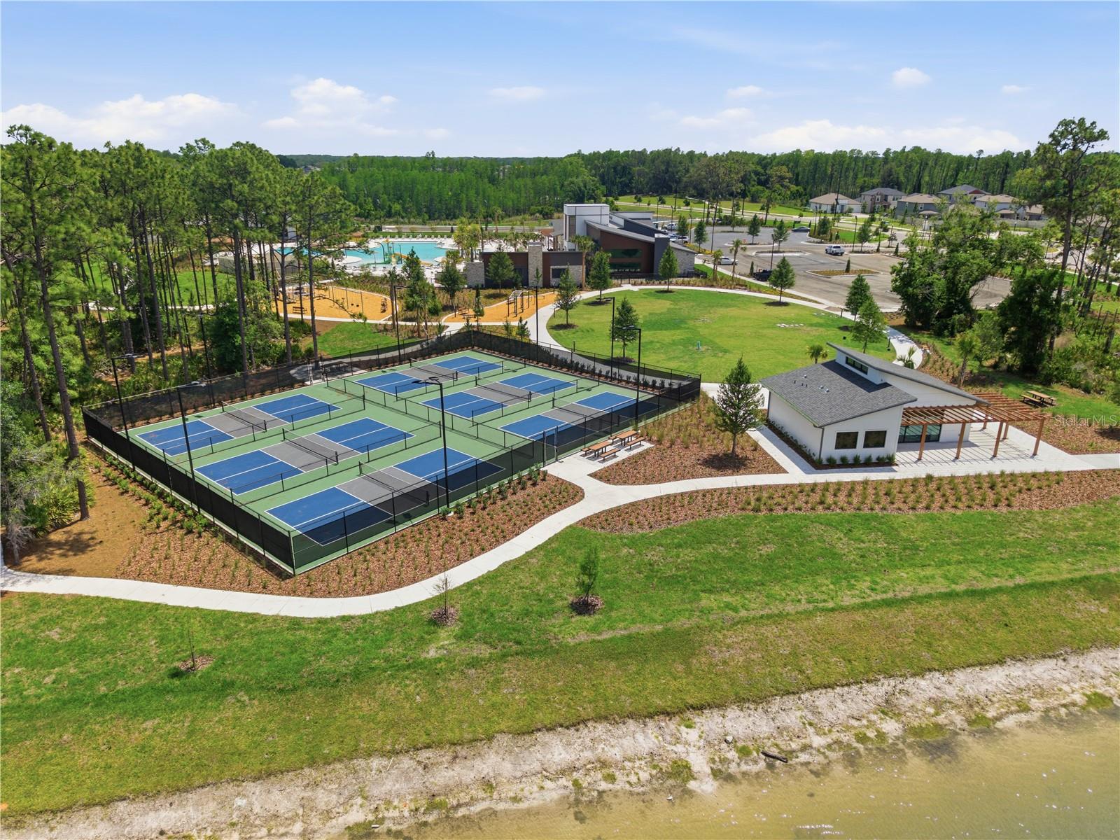 6 pickle ball courts