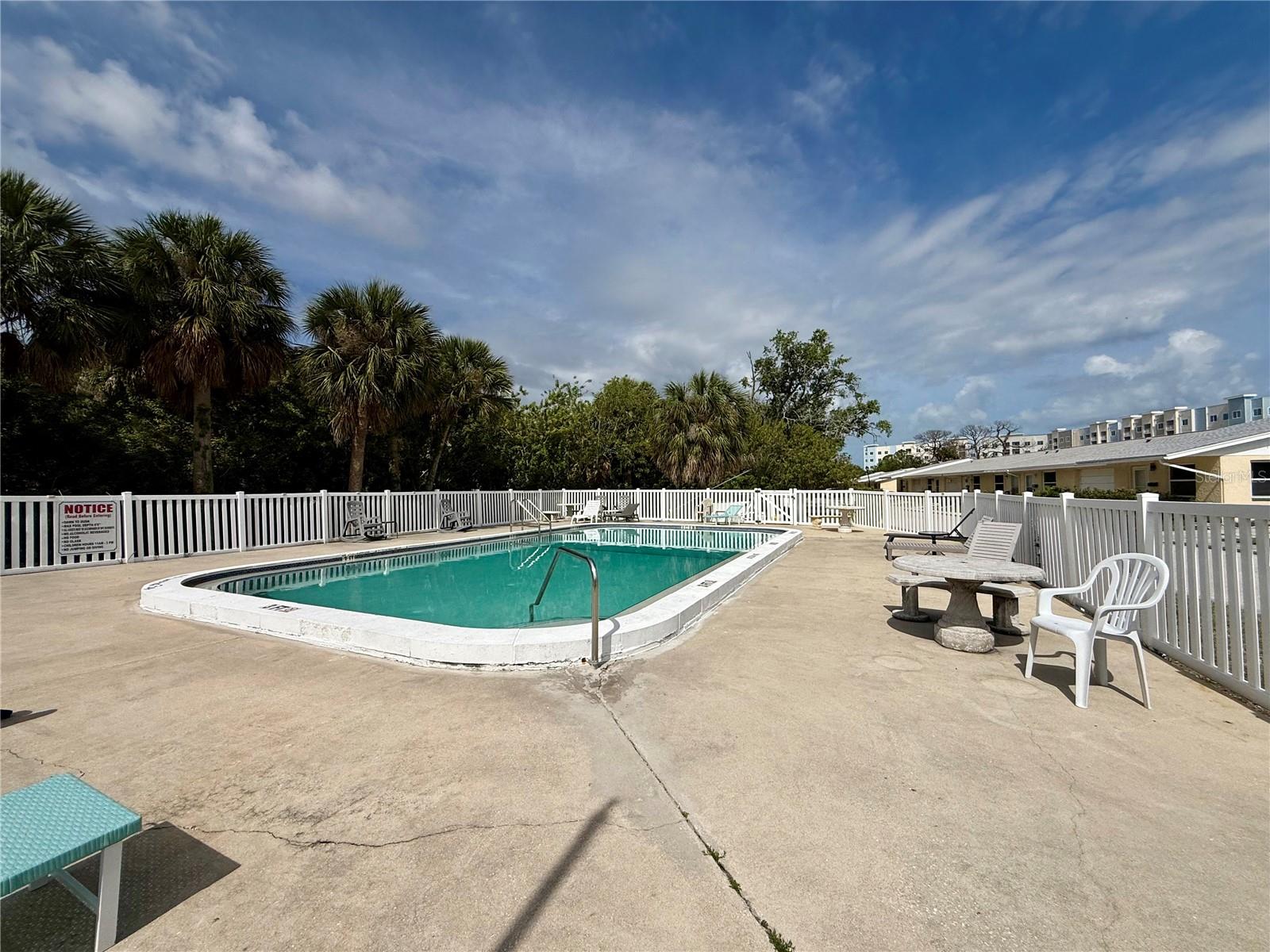 Community pool