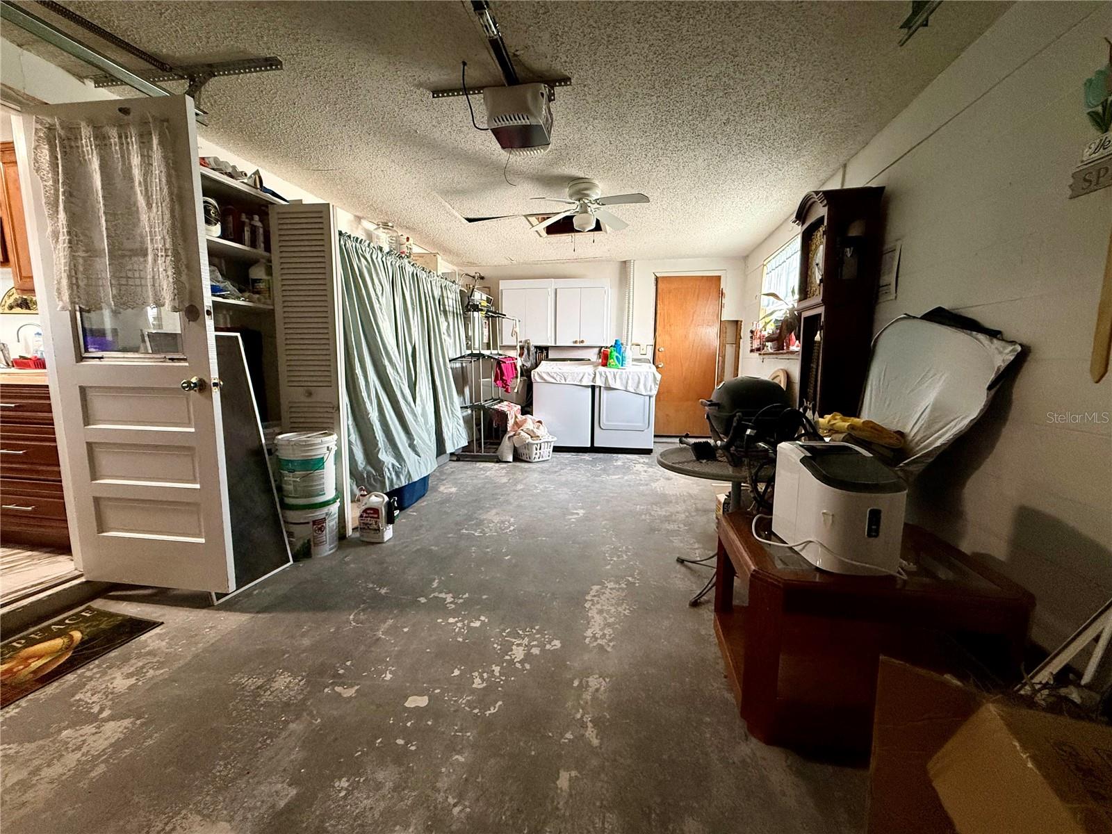 Attached garage with laundry hookups