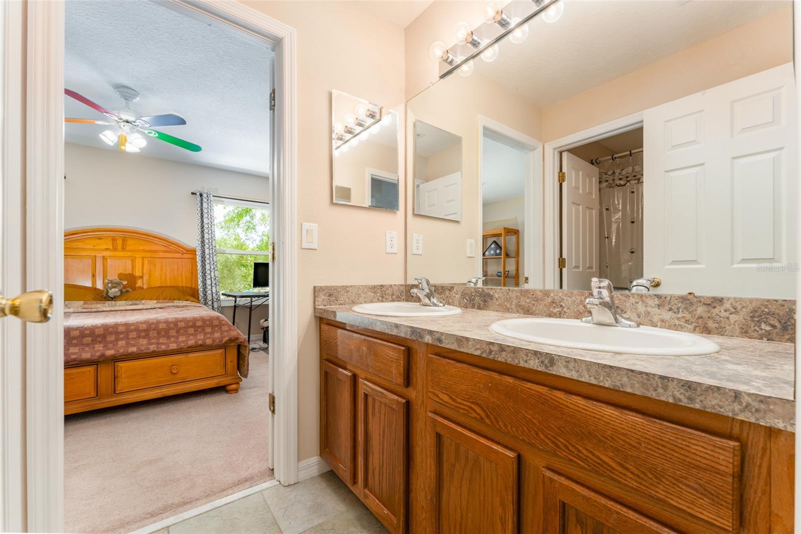 full bath that is attached to bedroom 2