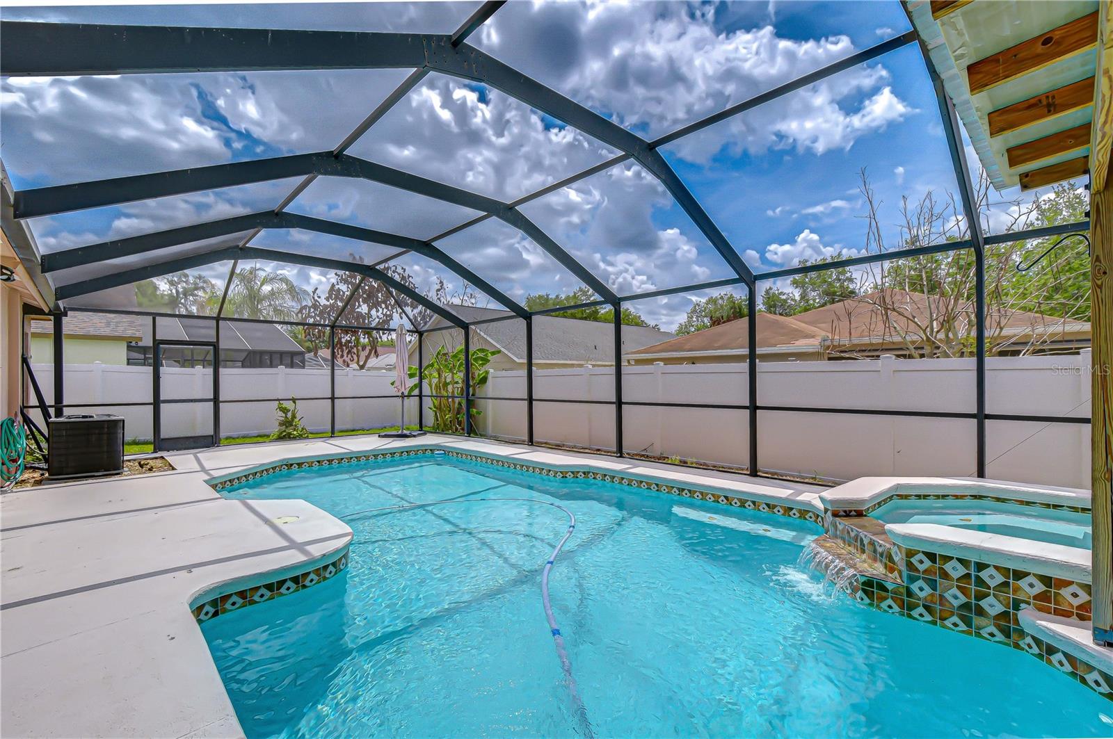 Pool & Spa