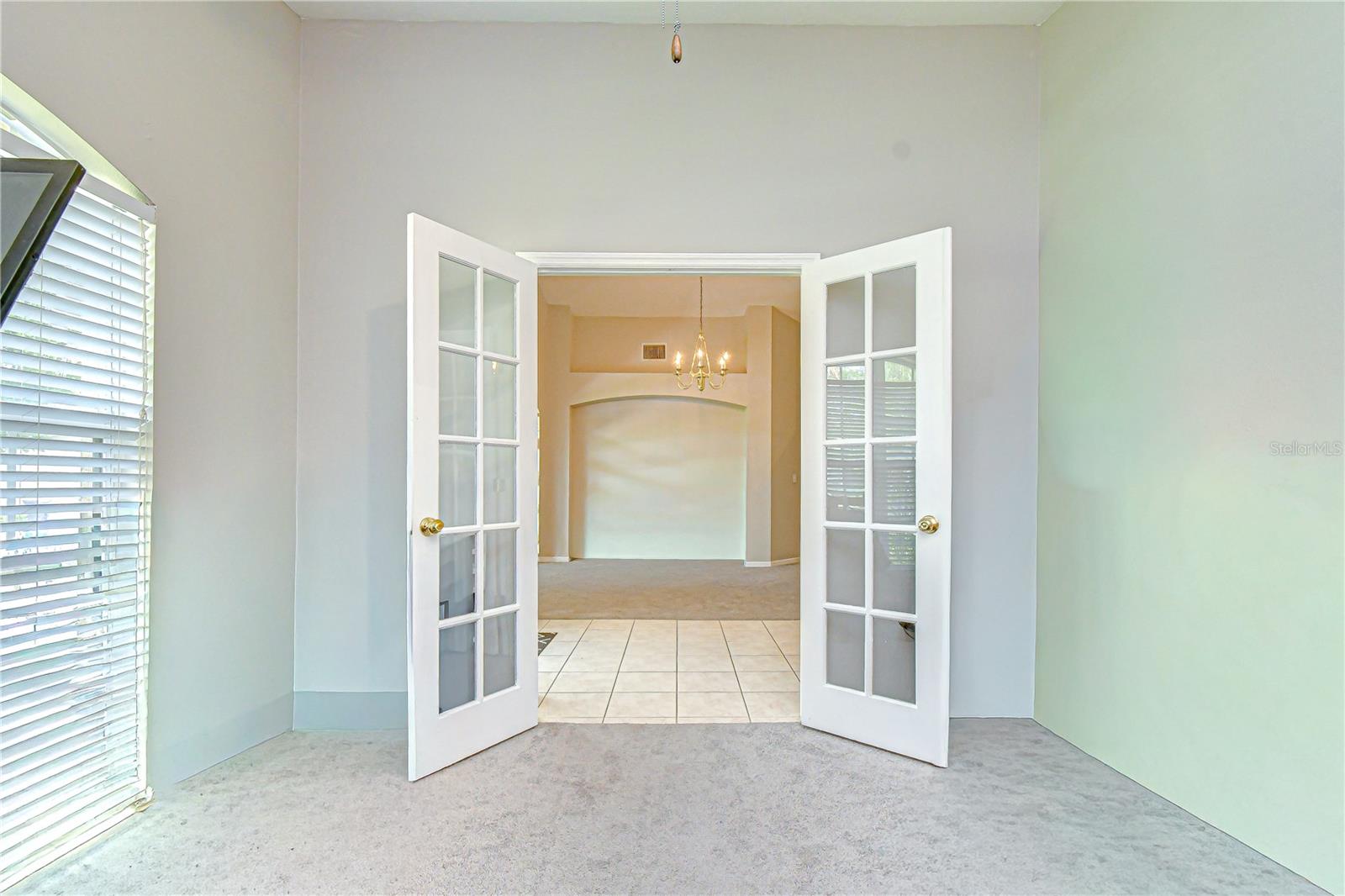Double door flex room