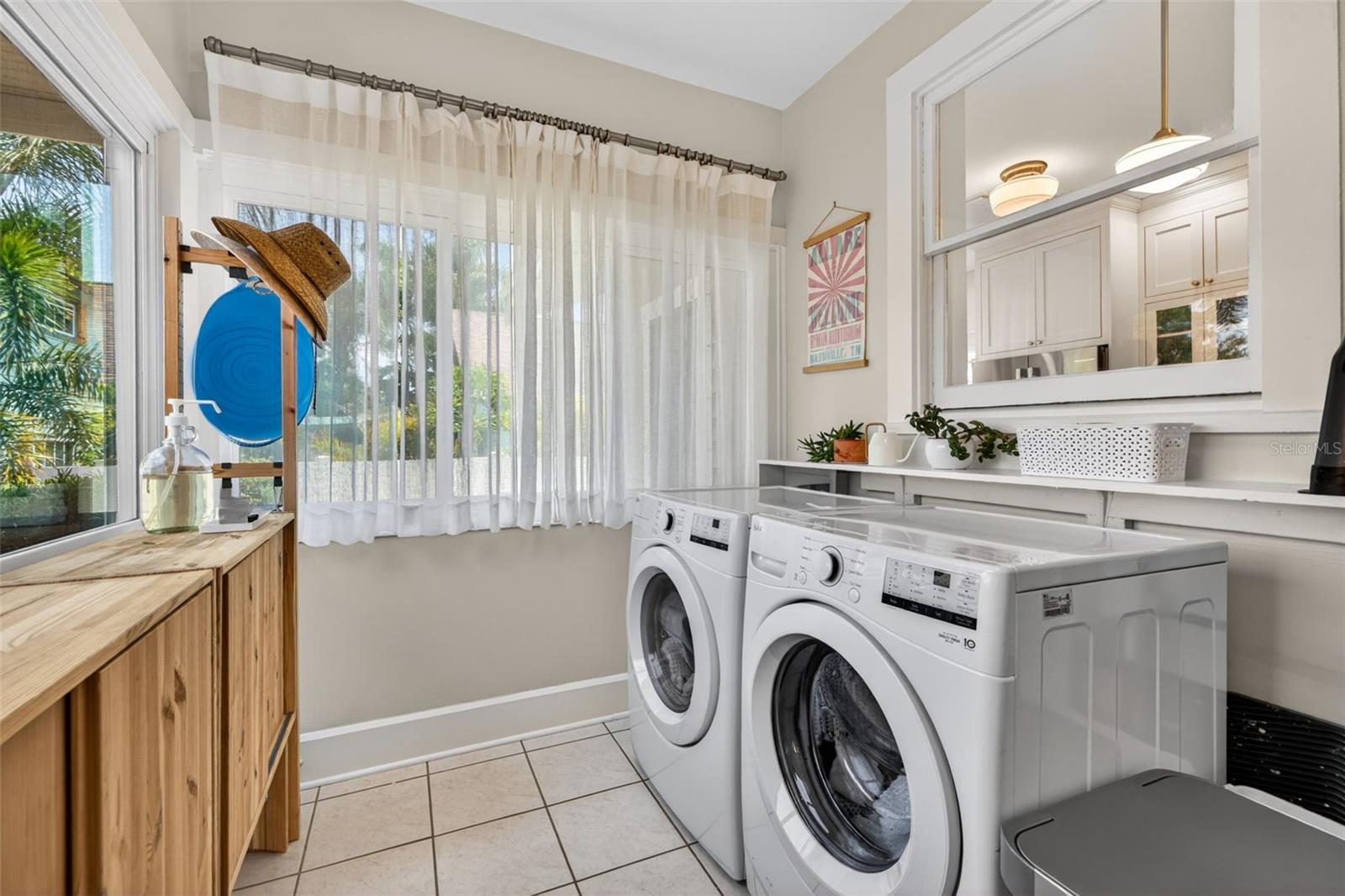 Mud Room / Laundry Room