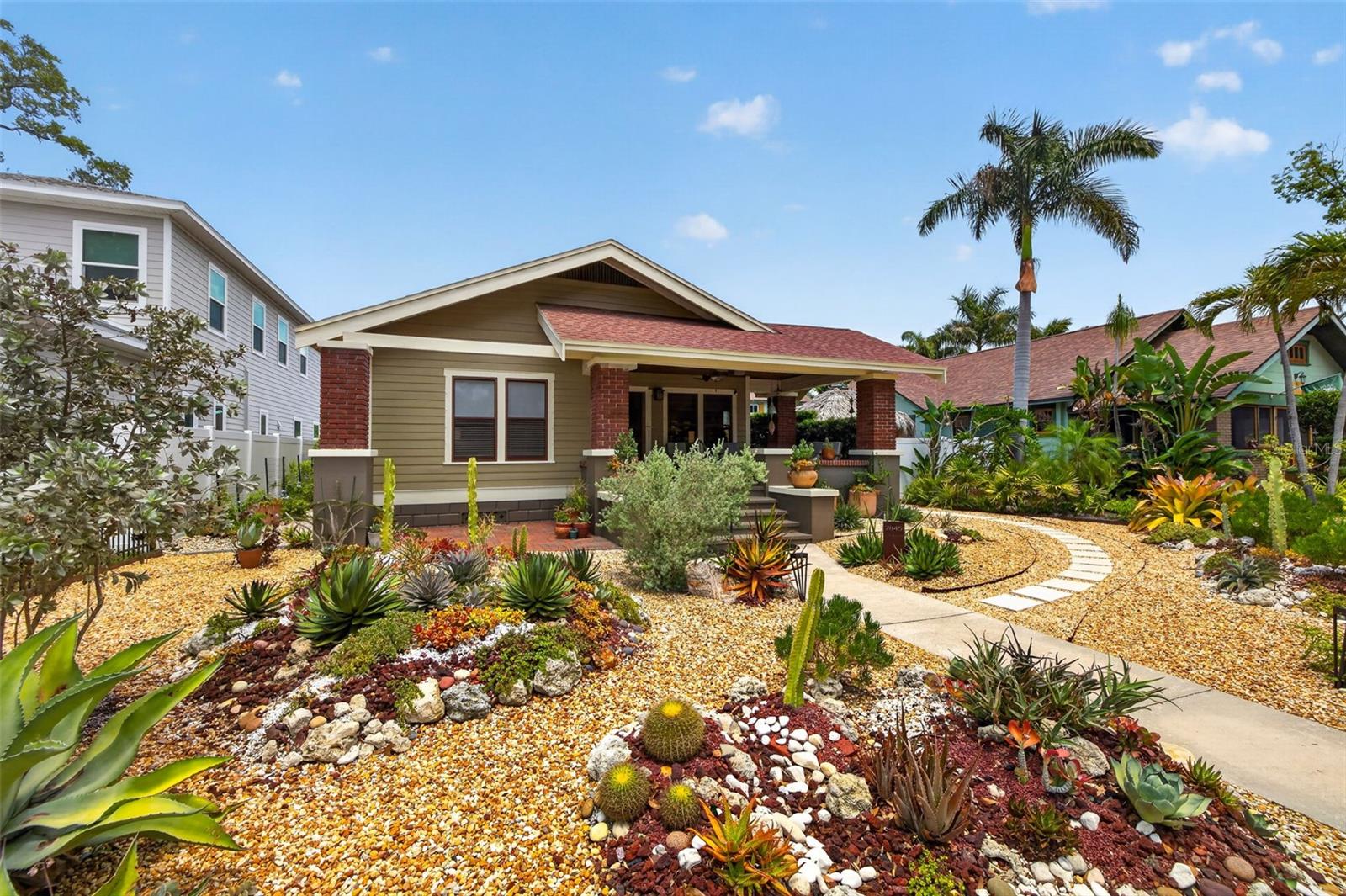 Meticulous Low Maintenance Landscaping