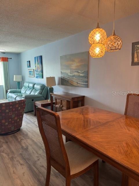W7885516