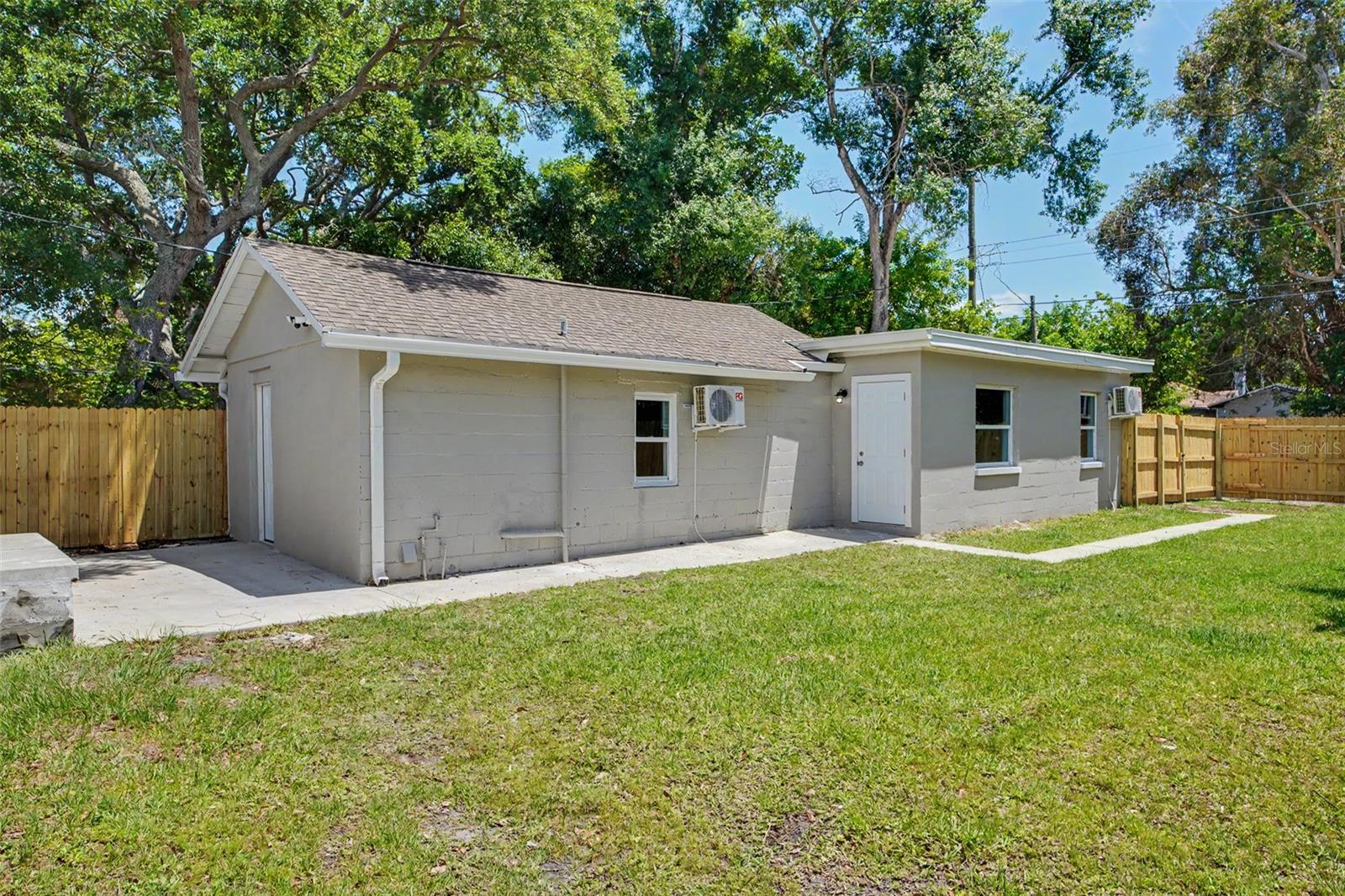 ADU Side view (Large Fenced In Back Yard)