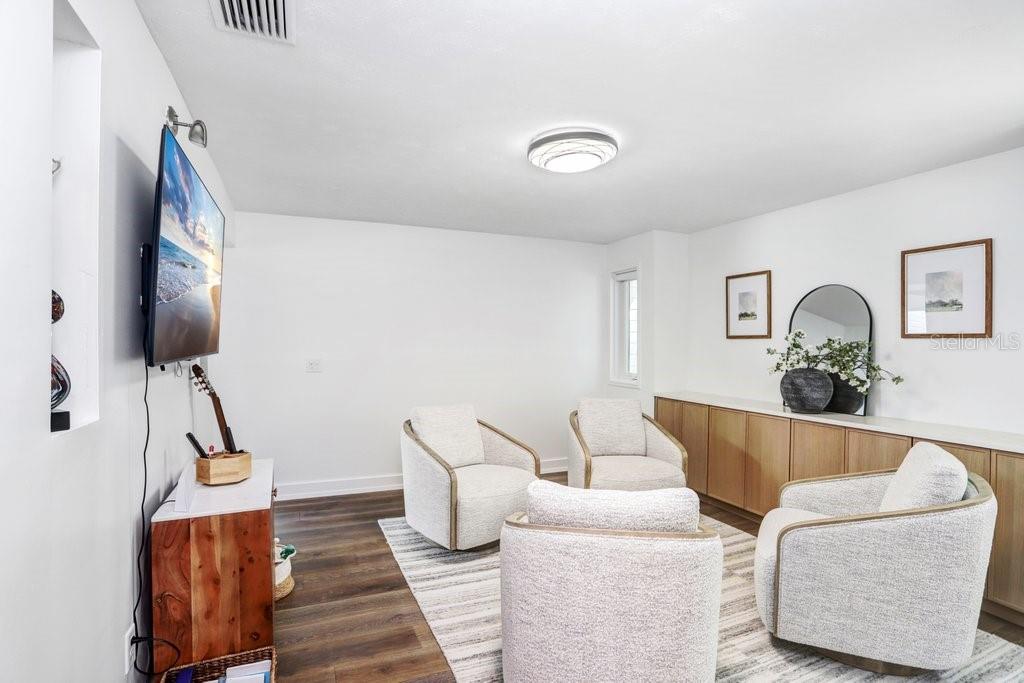 Formal Dining/Living Room