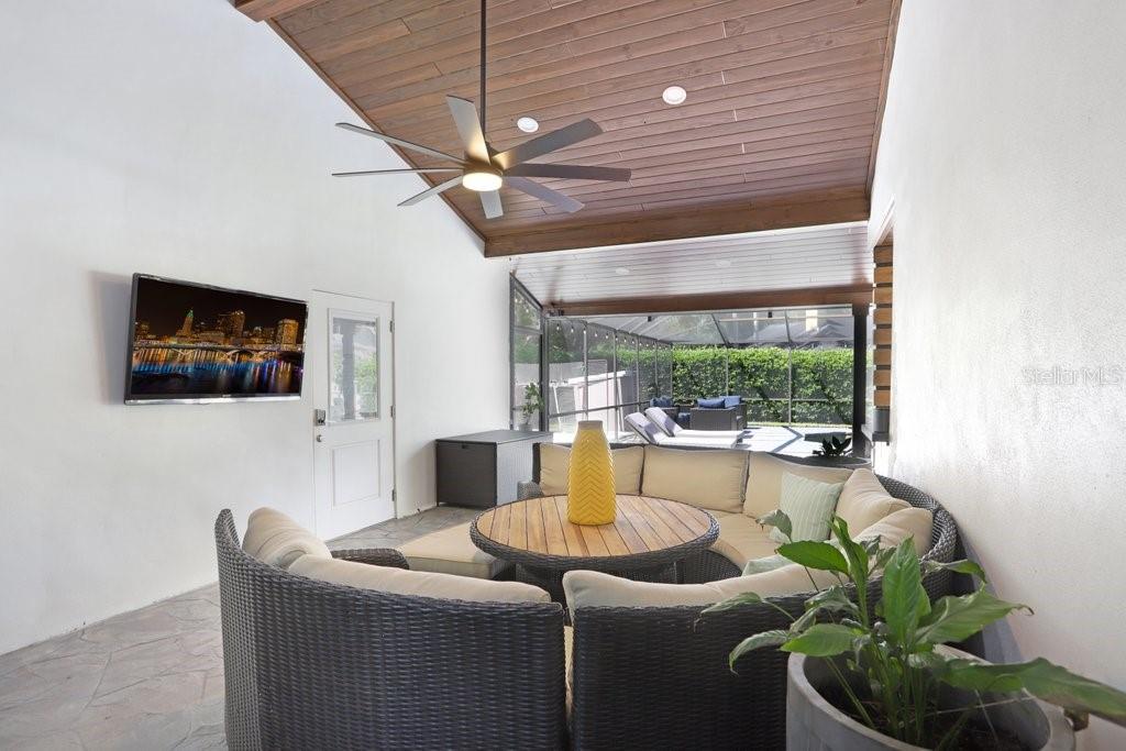 Breezeway Connecting Garage to the Home