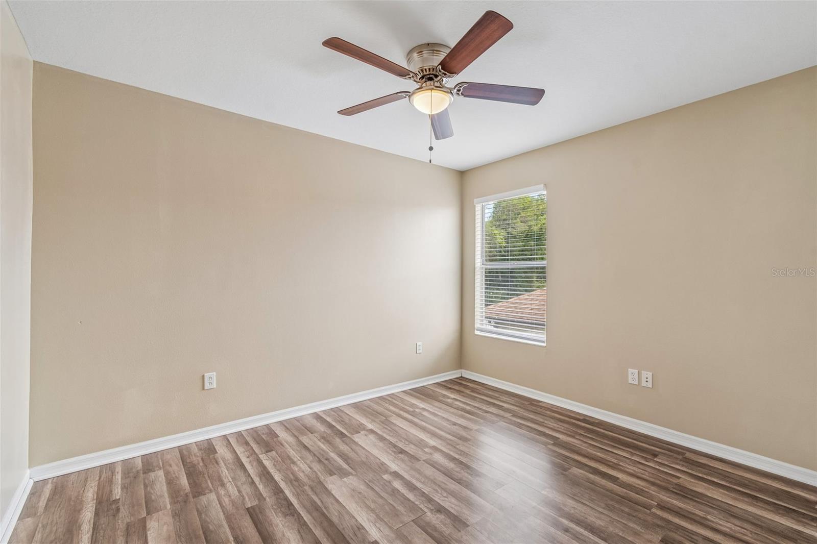 Guest bedroom 5