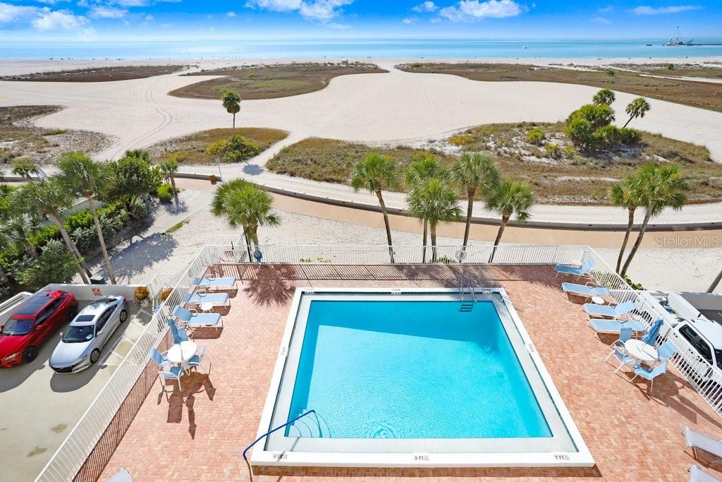 TB8505862