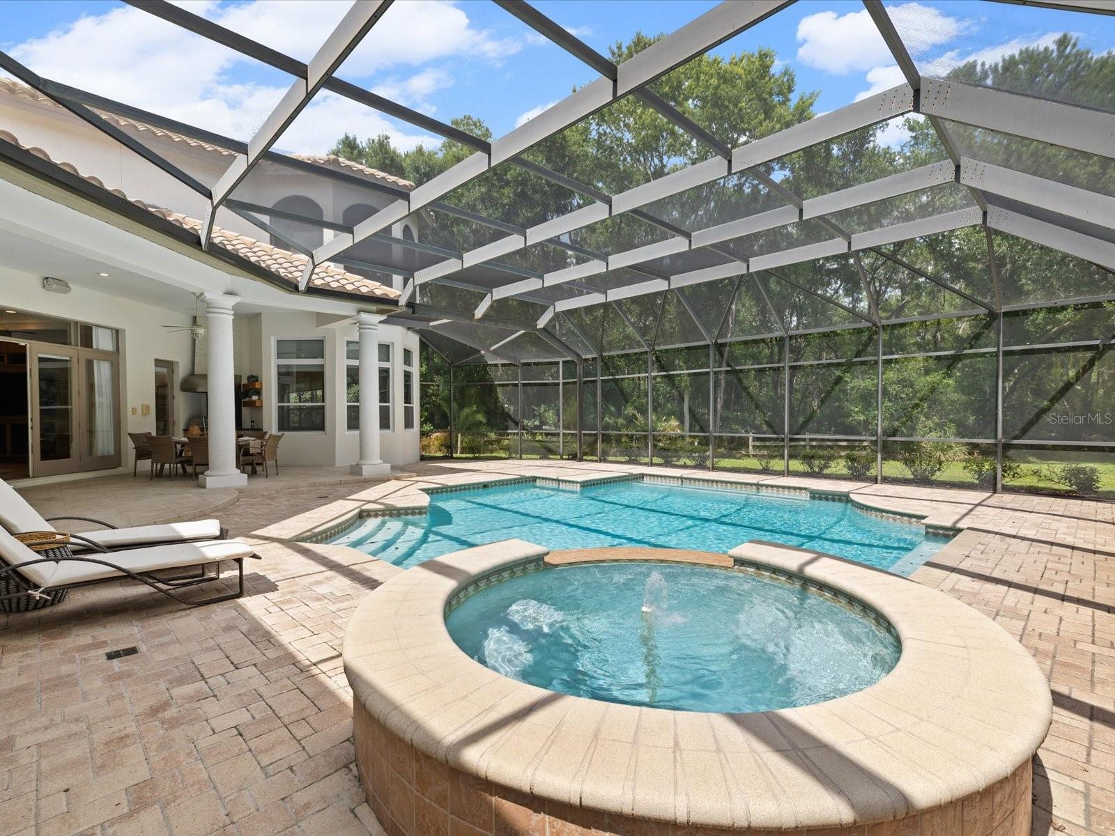 Resort Style Pool & Spa