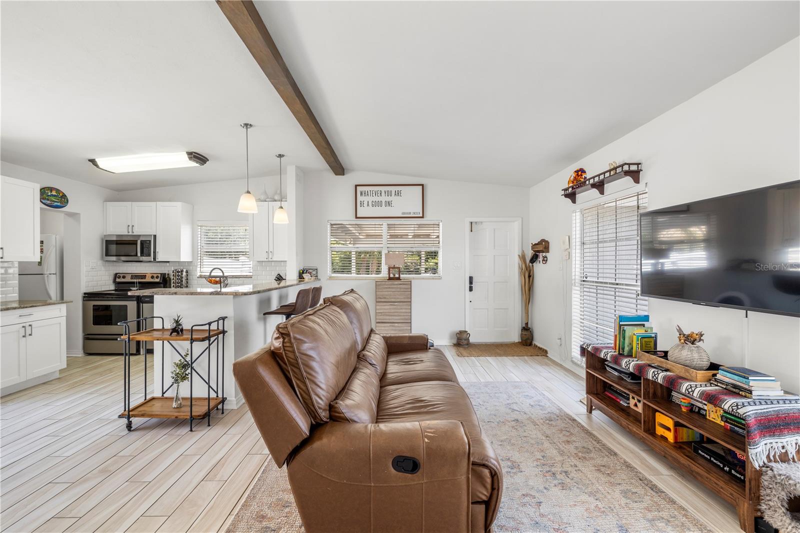 TB8505902