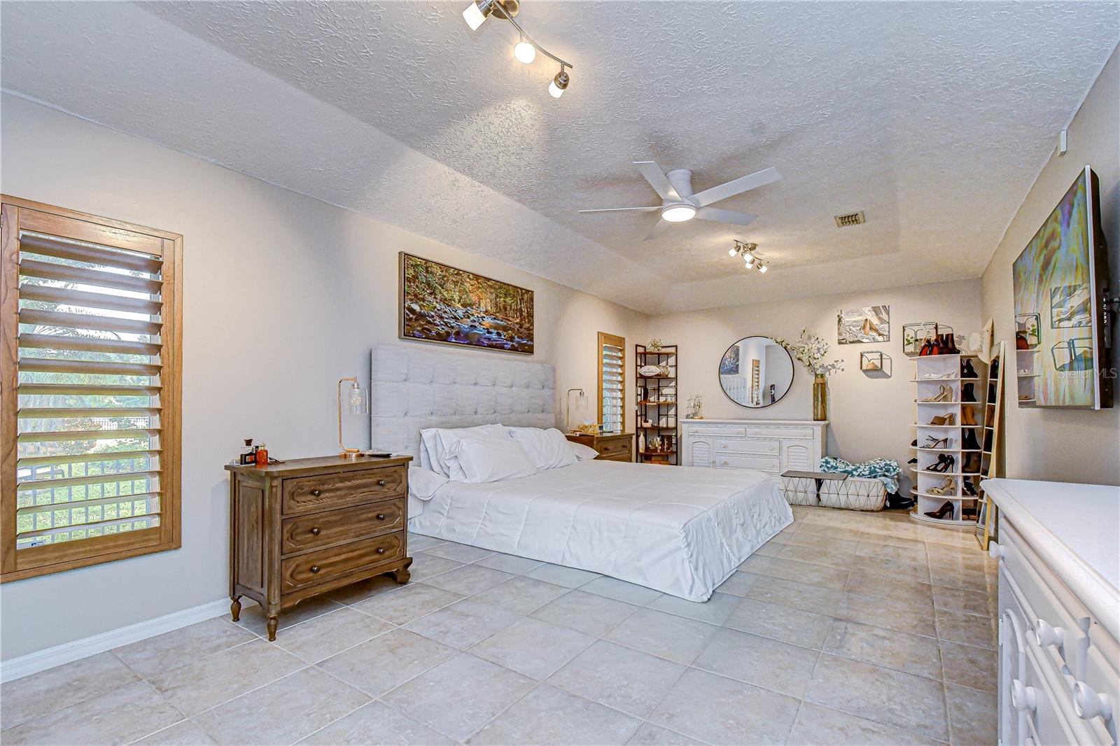 Expansive owner’s retreat offering over 300 square feet of living space